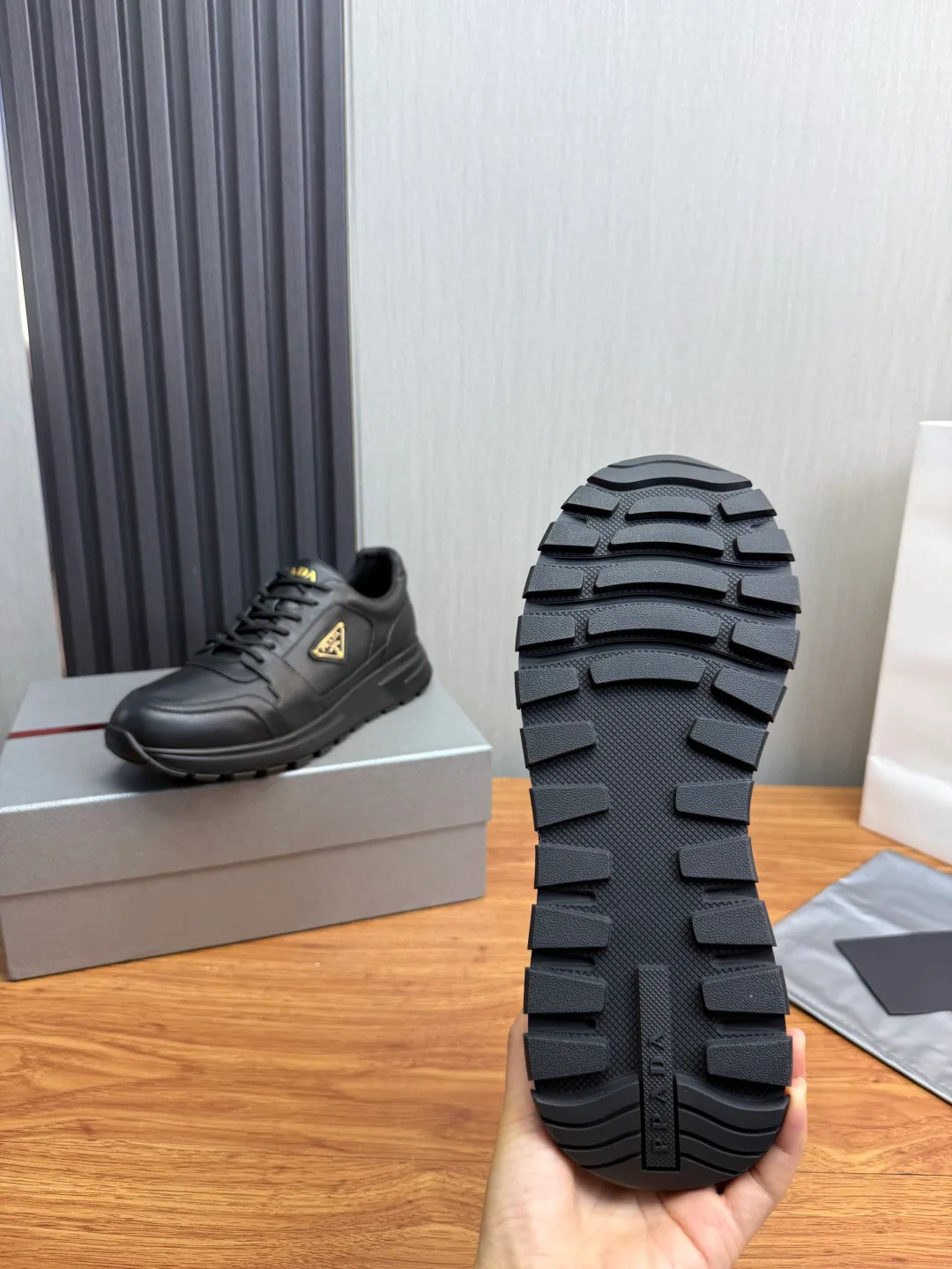 Men's Sneakers PRADA 18039813
