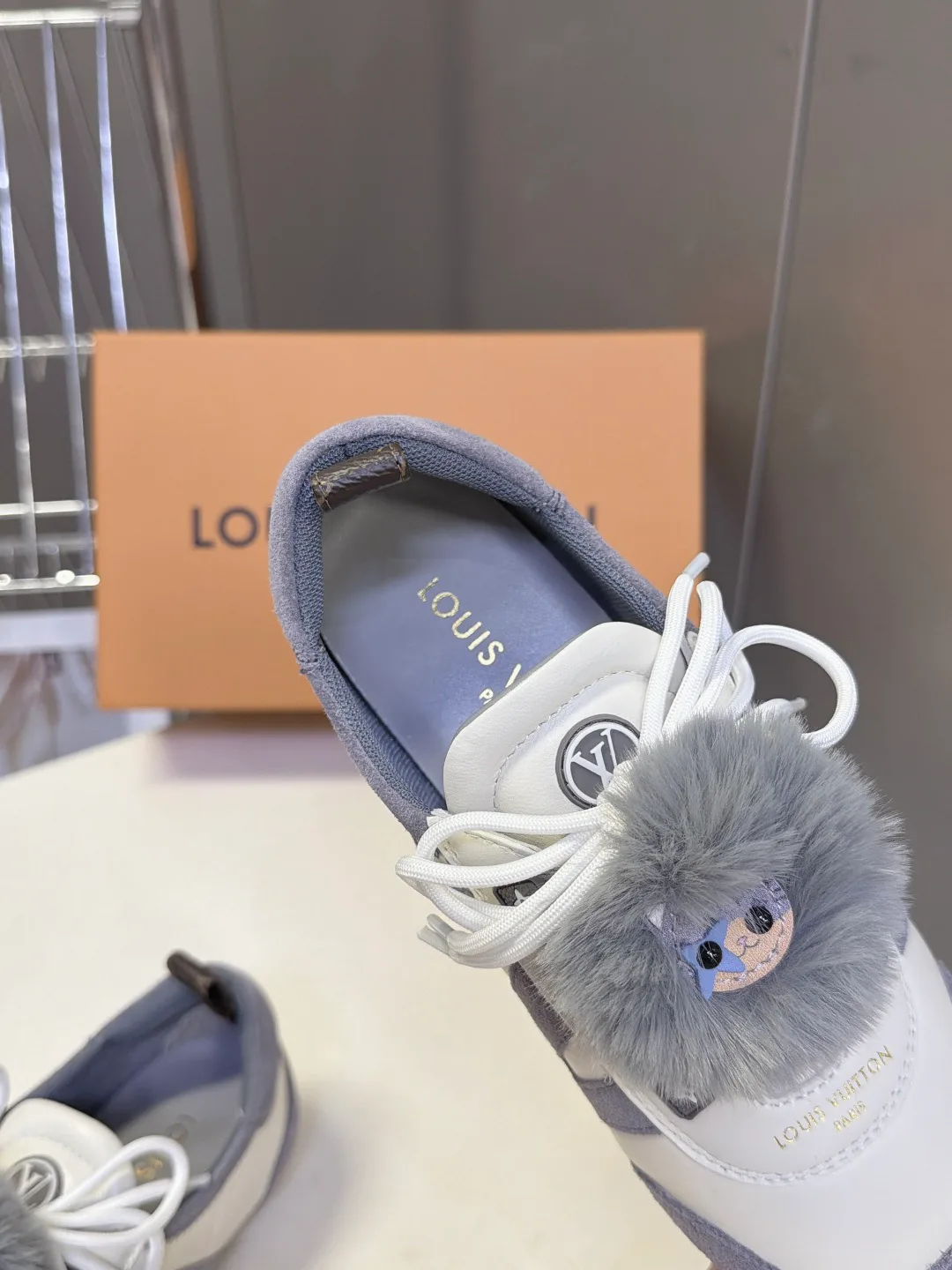Women's Sneakers LOUIS VUITTON 18005470