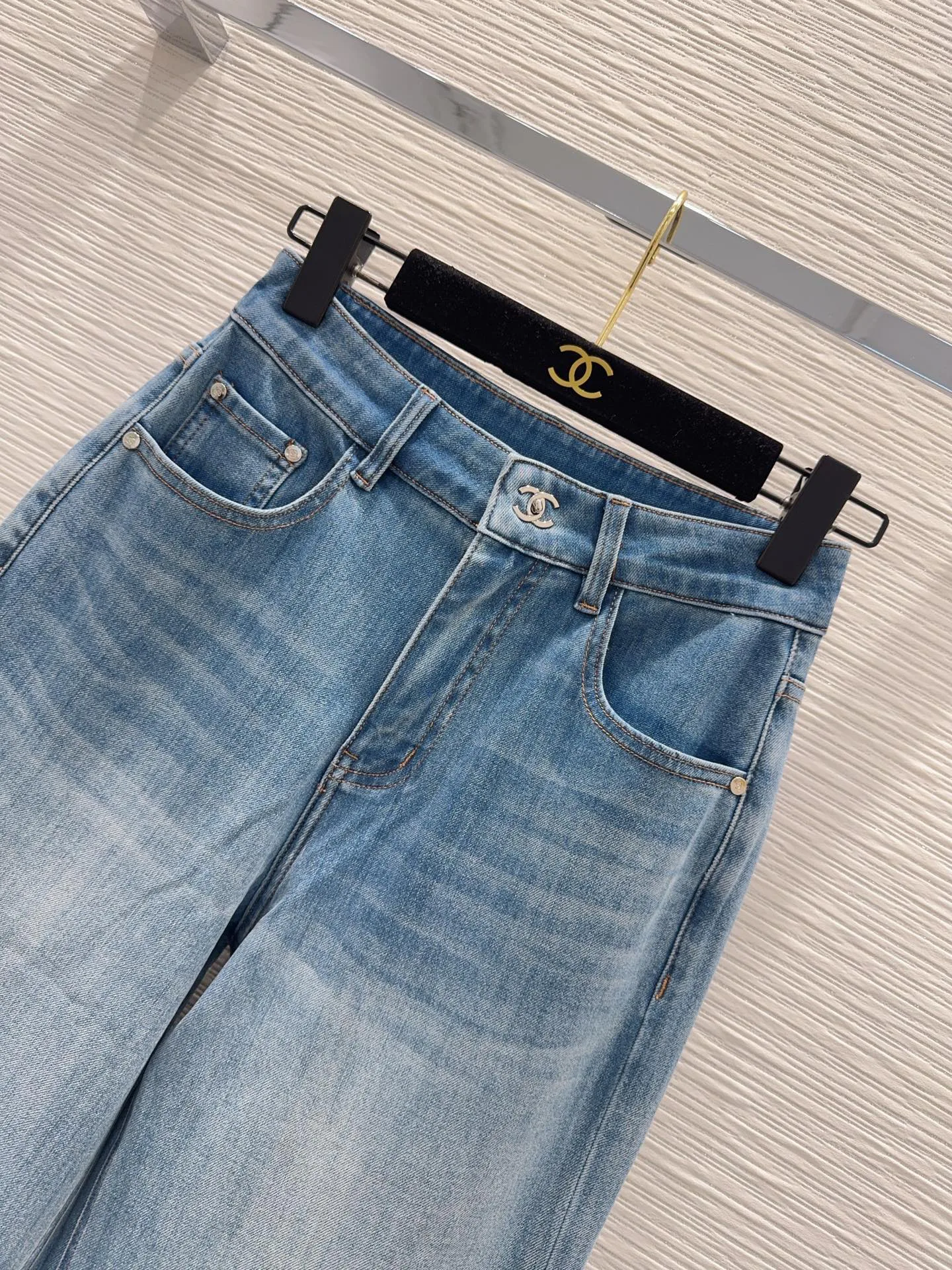 Джинсы Женские Chanel 18571083