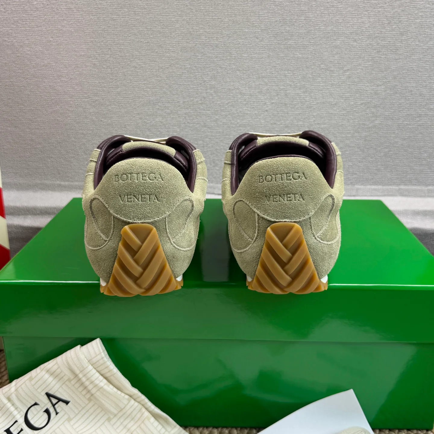 Women's Sneakers BOTTEGA VENETA 17808408