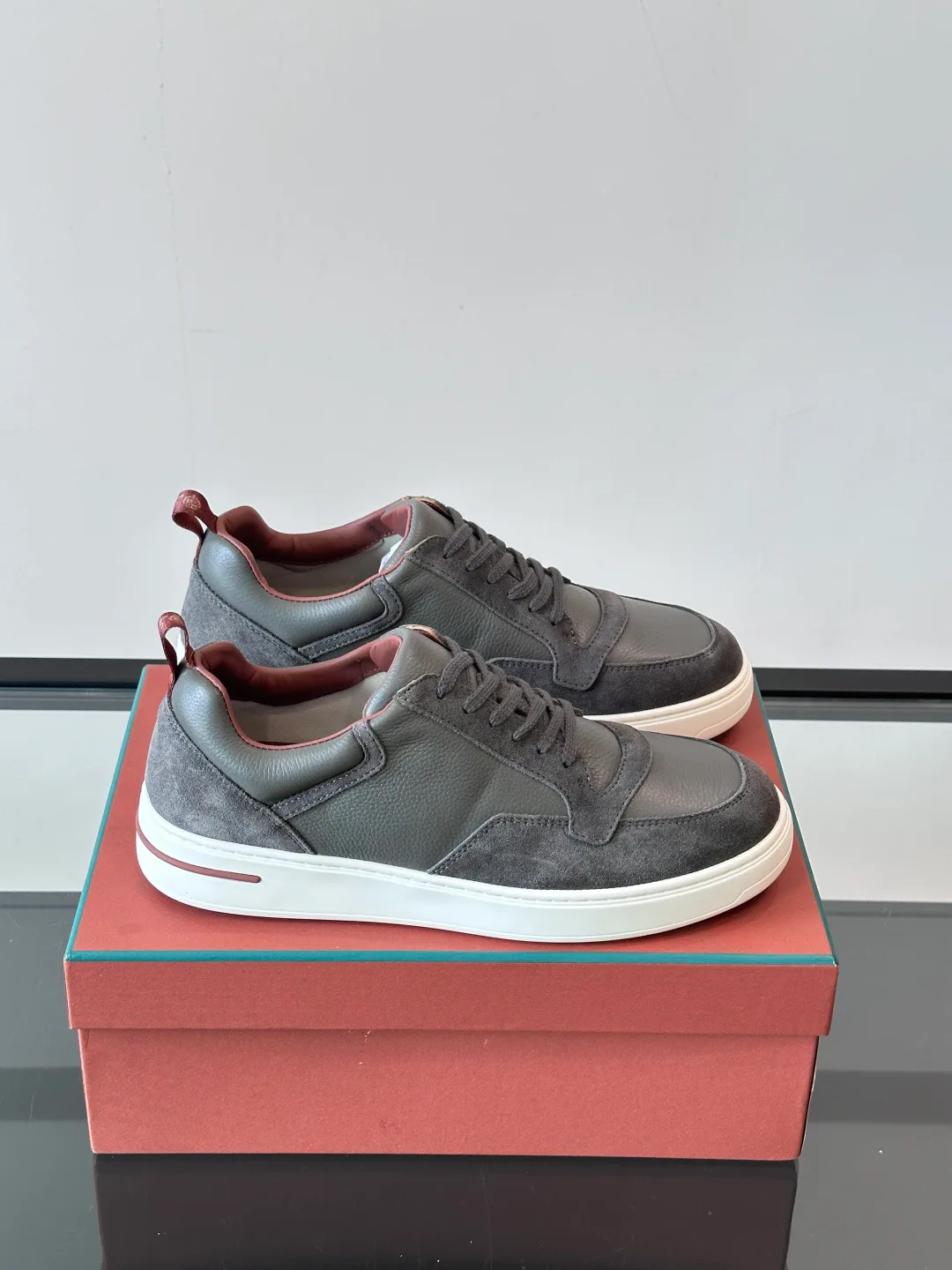 Men's Sneakers LORO PIANA 17730635