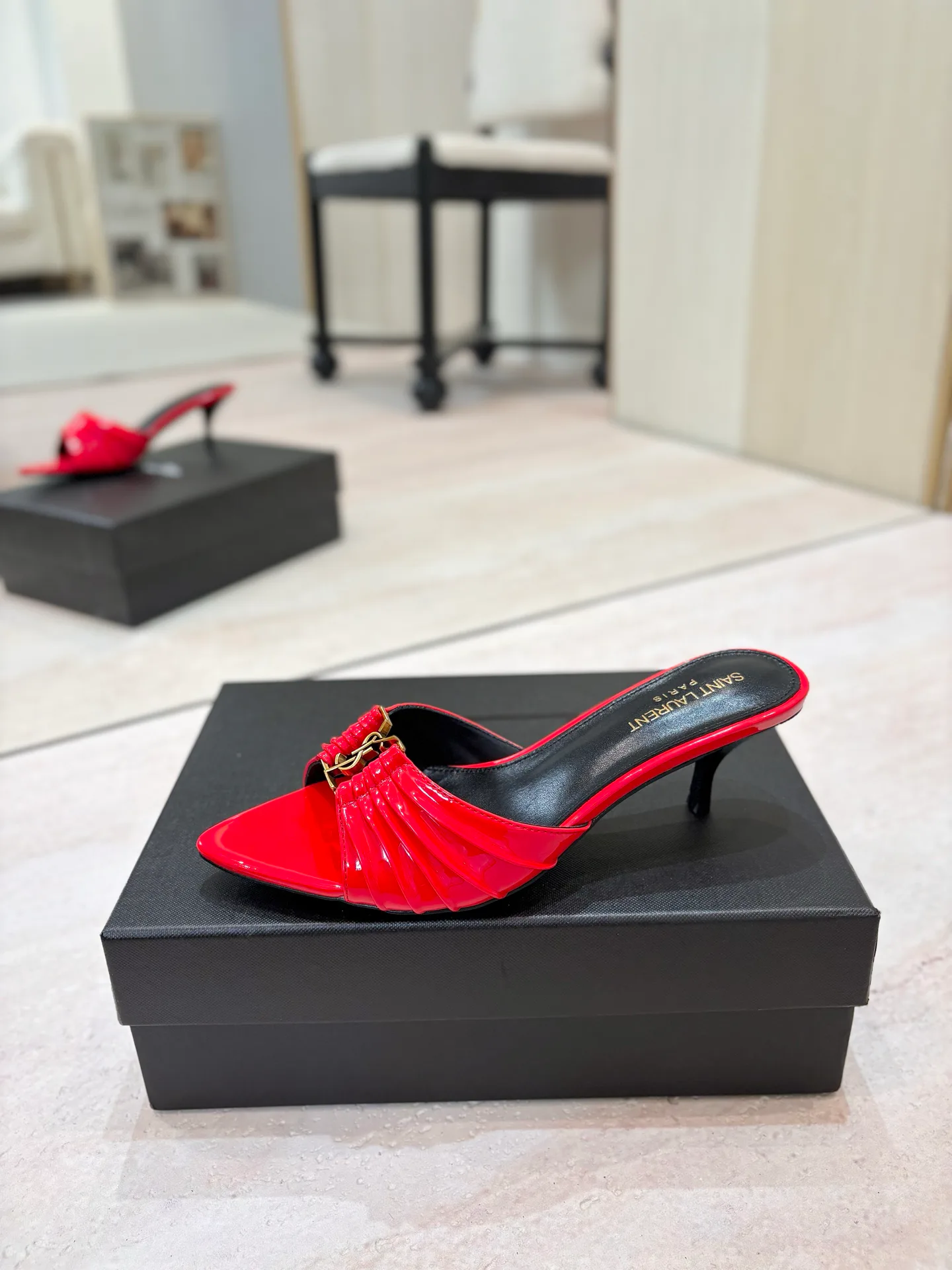 Women's Mules And Clogs SAINT LAURENT 17476079