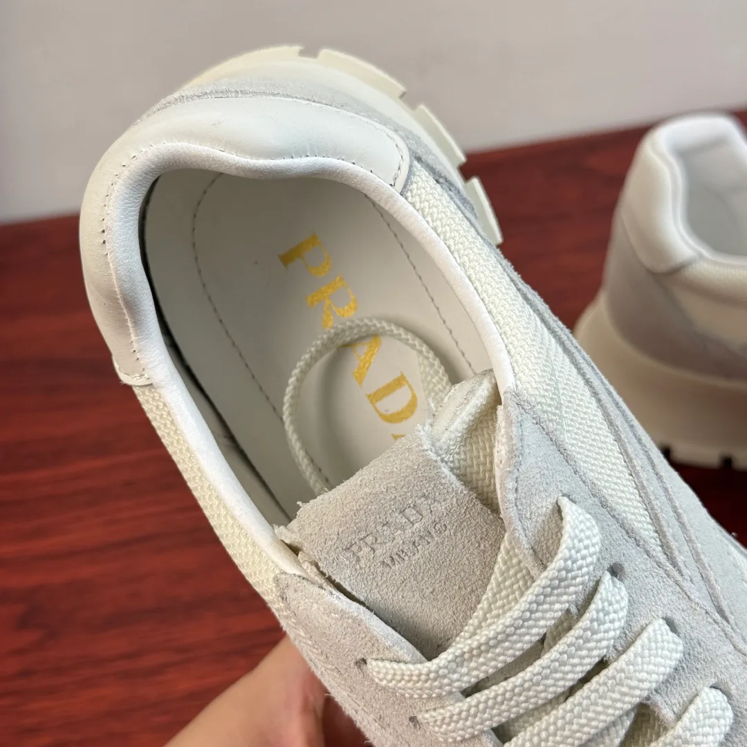 Women's Sneakers PRADA 17763662