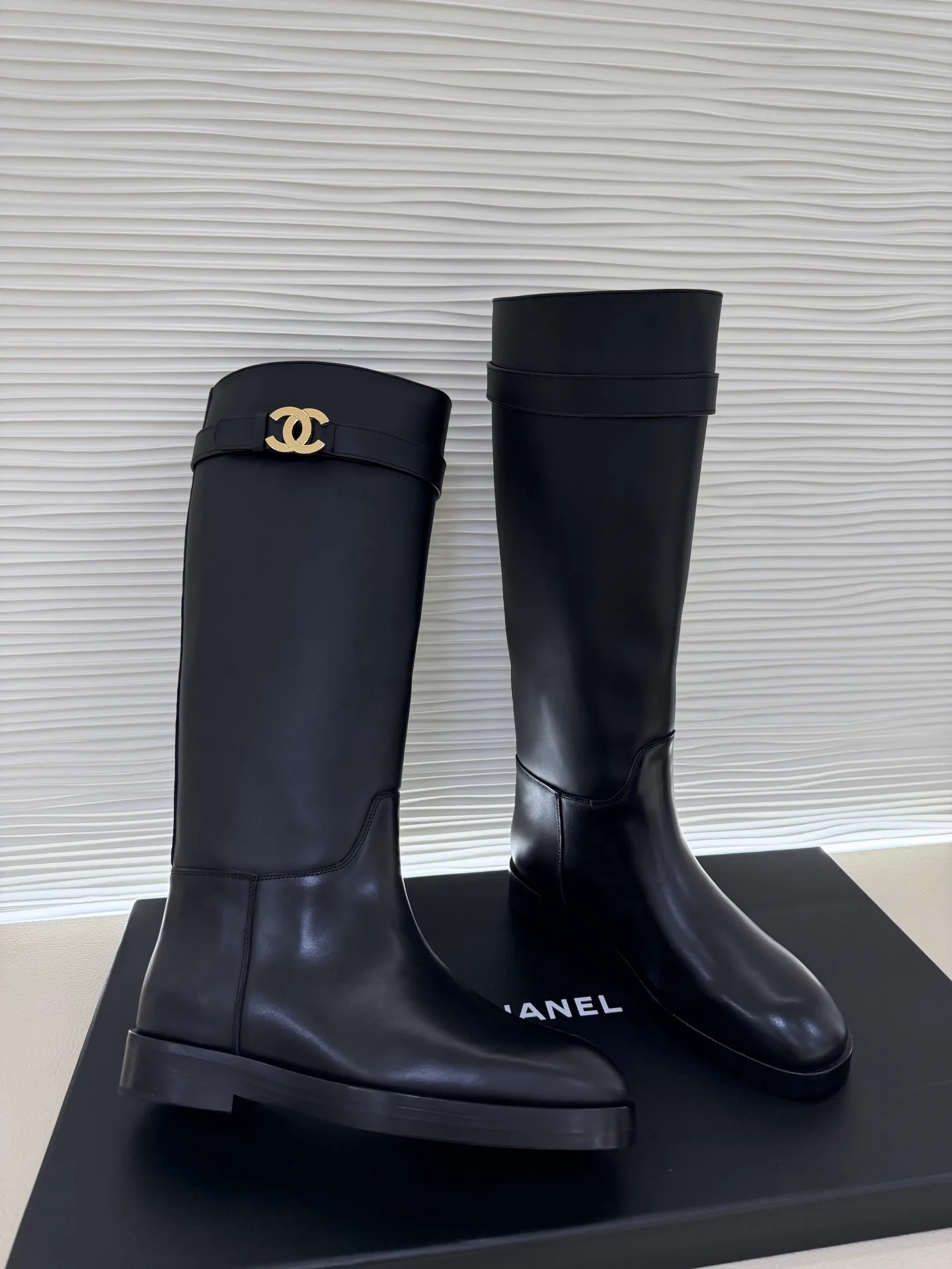Women's Boots CHANEL 18369717
