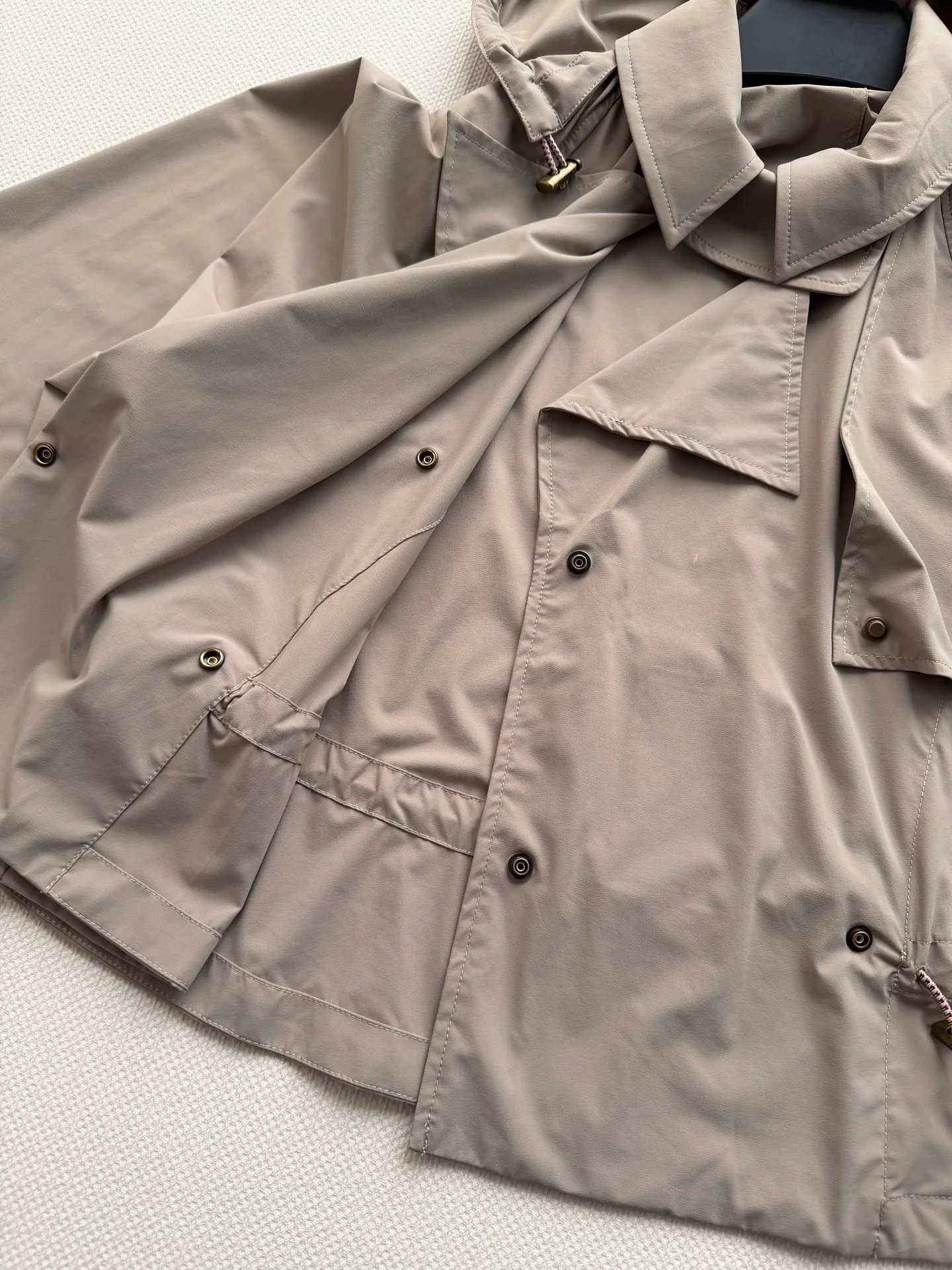 Women's Jackets And Down Jackets BURBERRY 18016190