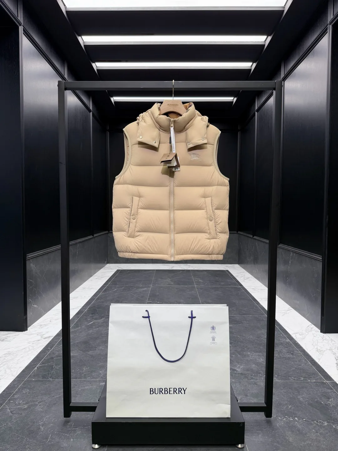 Men's Vests BURBERRY 18416857