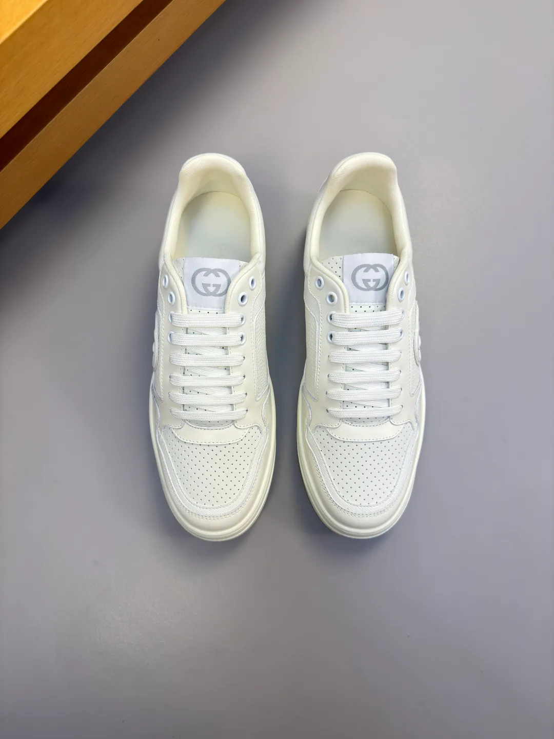 Men's Sneakers GUCCI 18142460