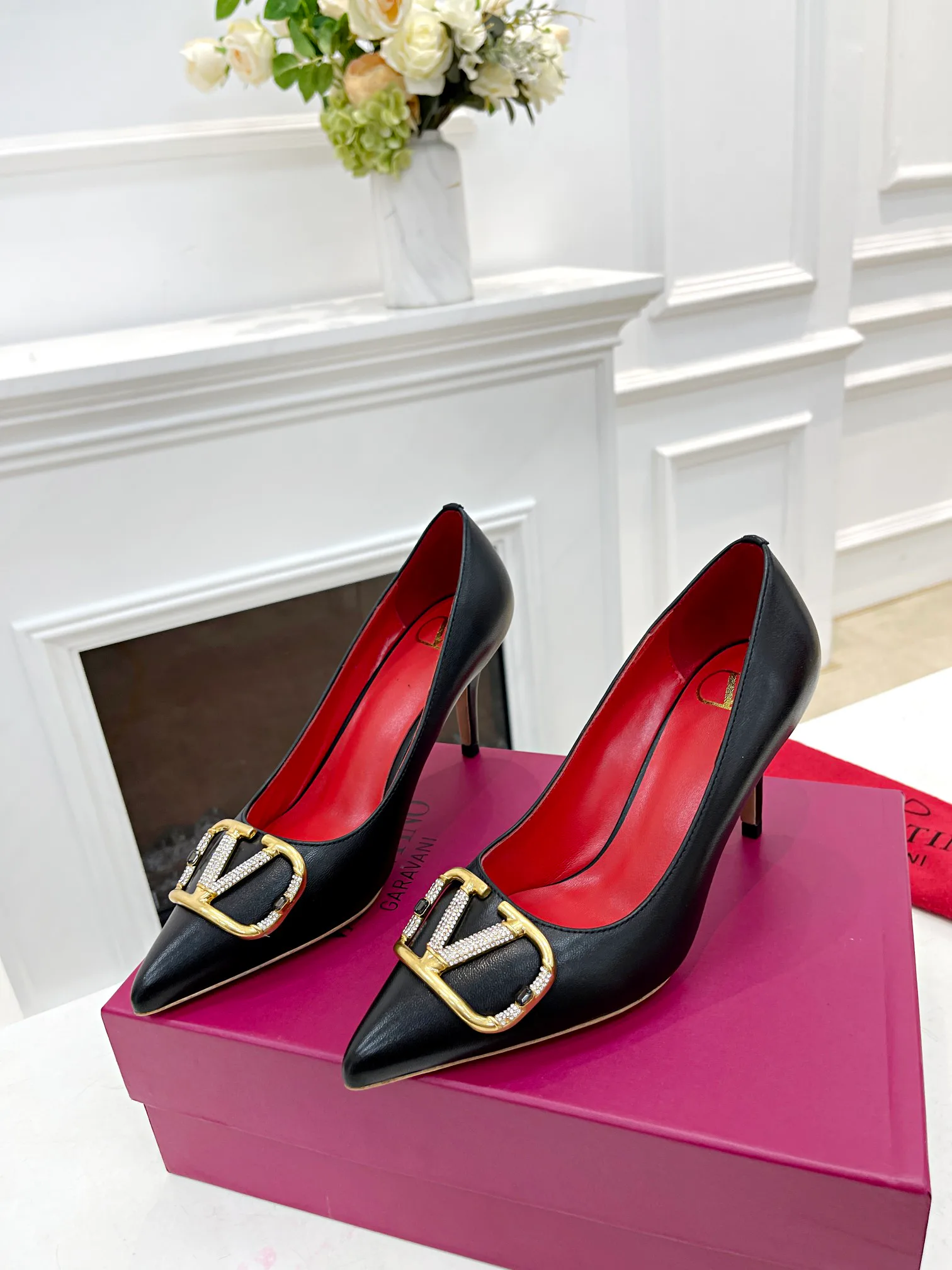 Women's Heels VALENTINO 17956845