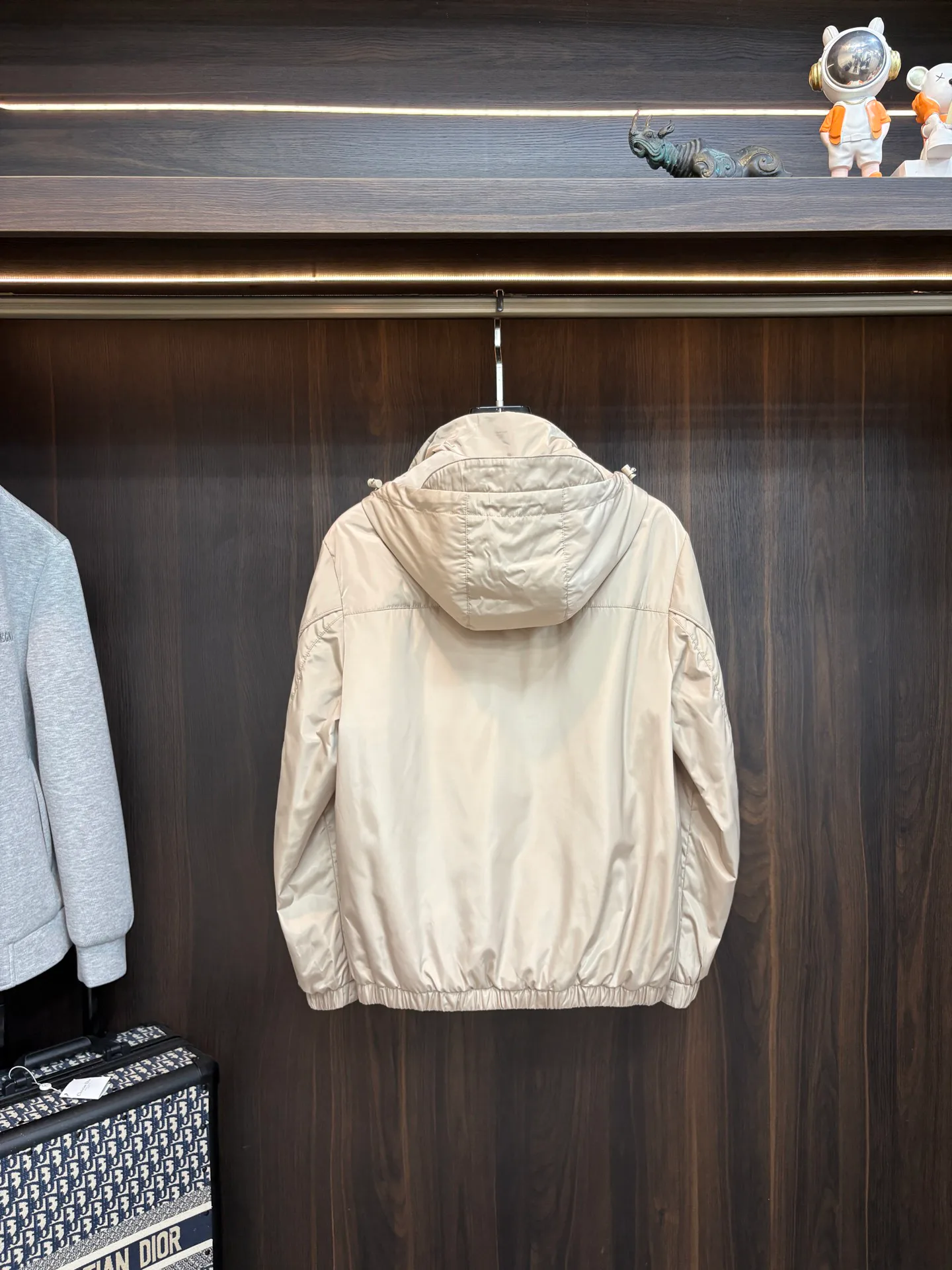 Women's Jackets And Down Jackets PRADA 18157295