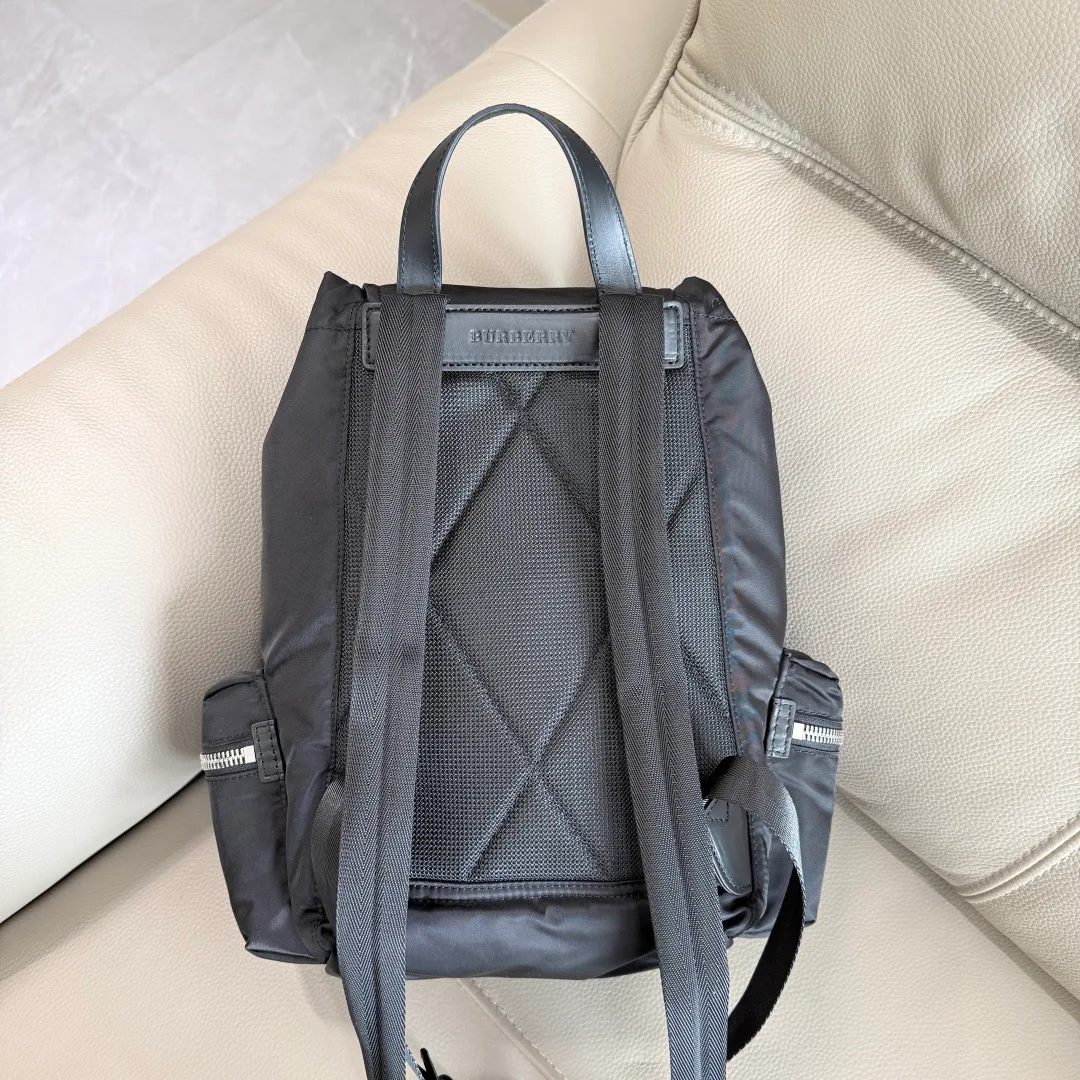 Women's Backpacks BURBERRY 17949149