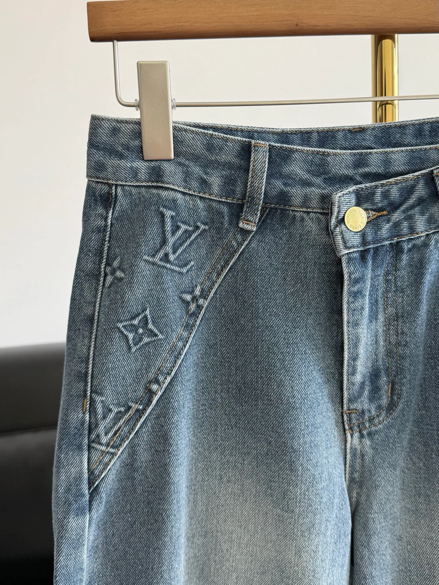 Women's Jeans LOUIS VUITTON 17342409