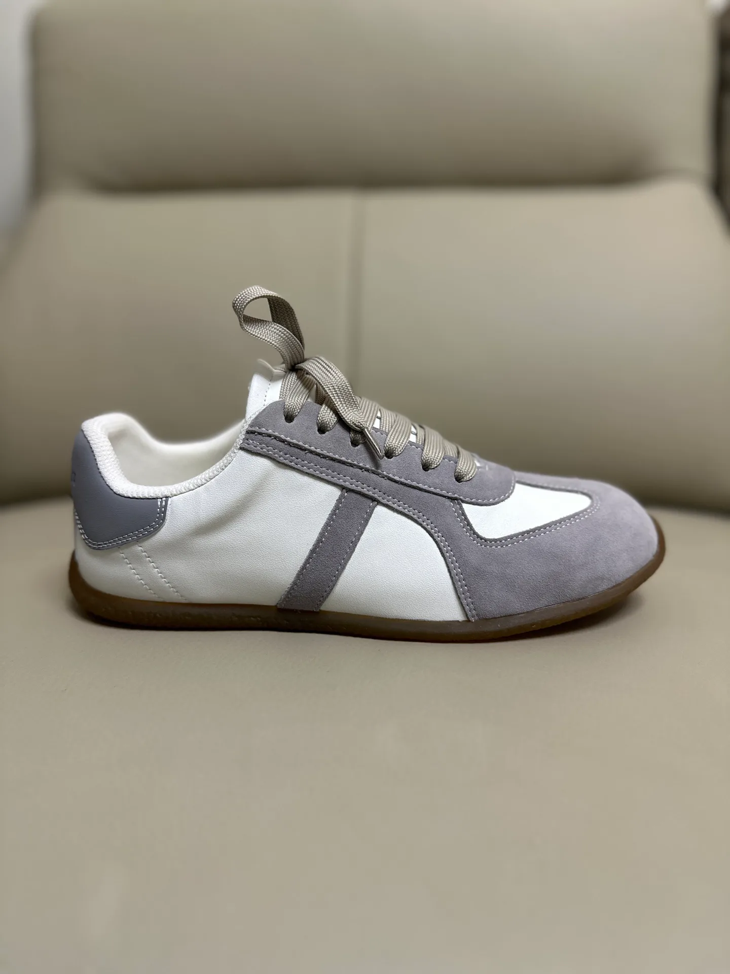 Кроссовки Женские Alexander Mcqueen 18616769