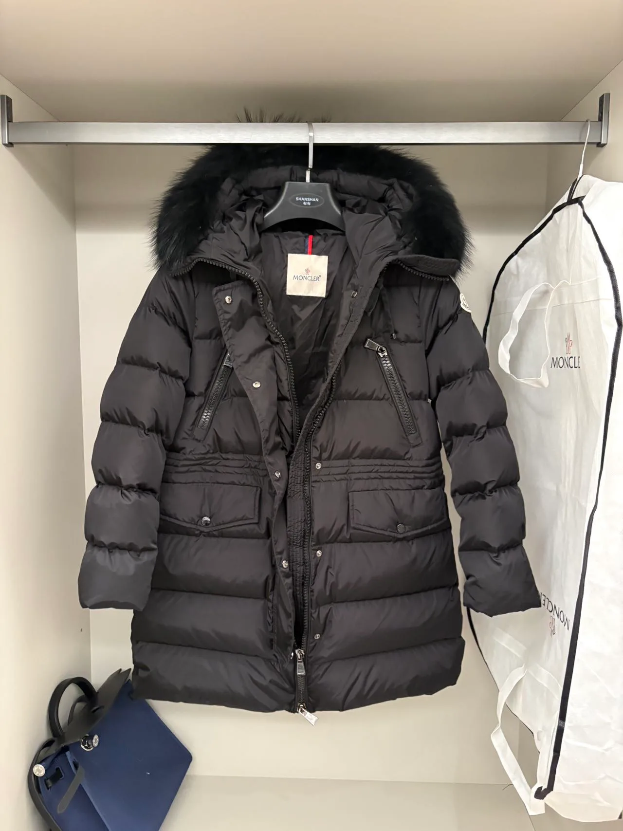 Men's Jackets And Down Jackets MONCLER 18383063