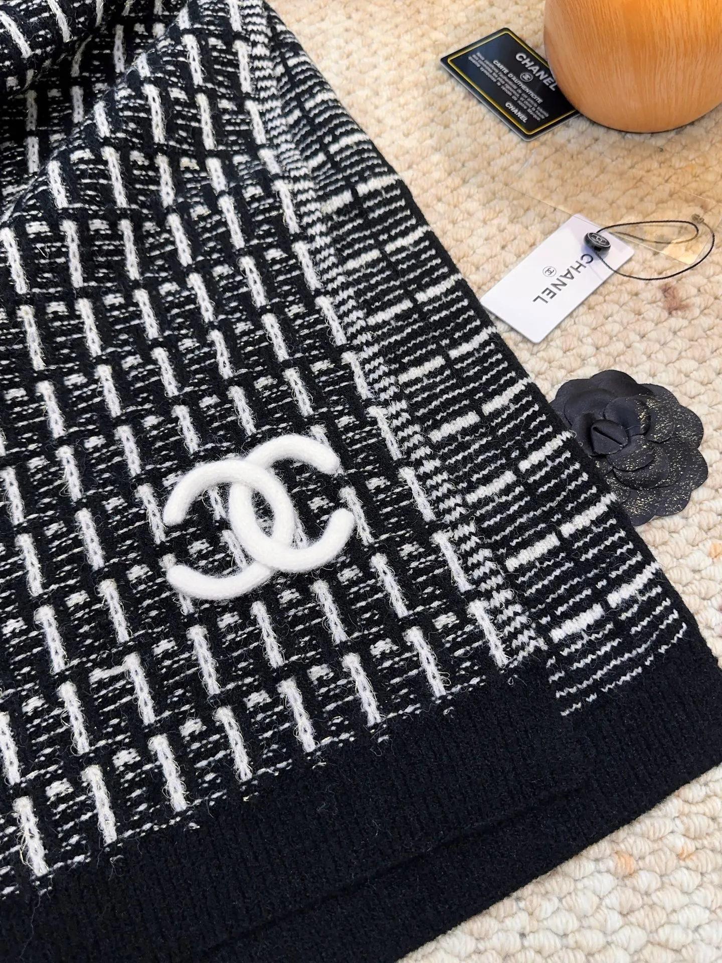 Scarves CHANEL 18105435