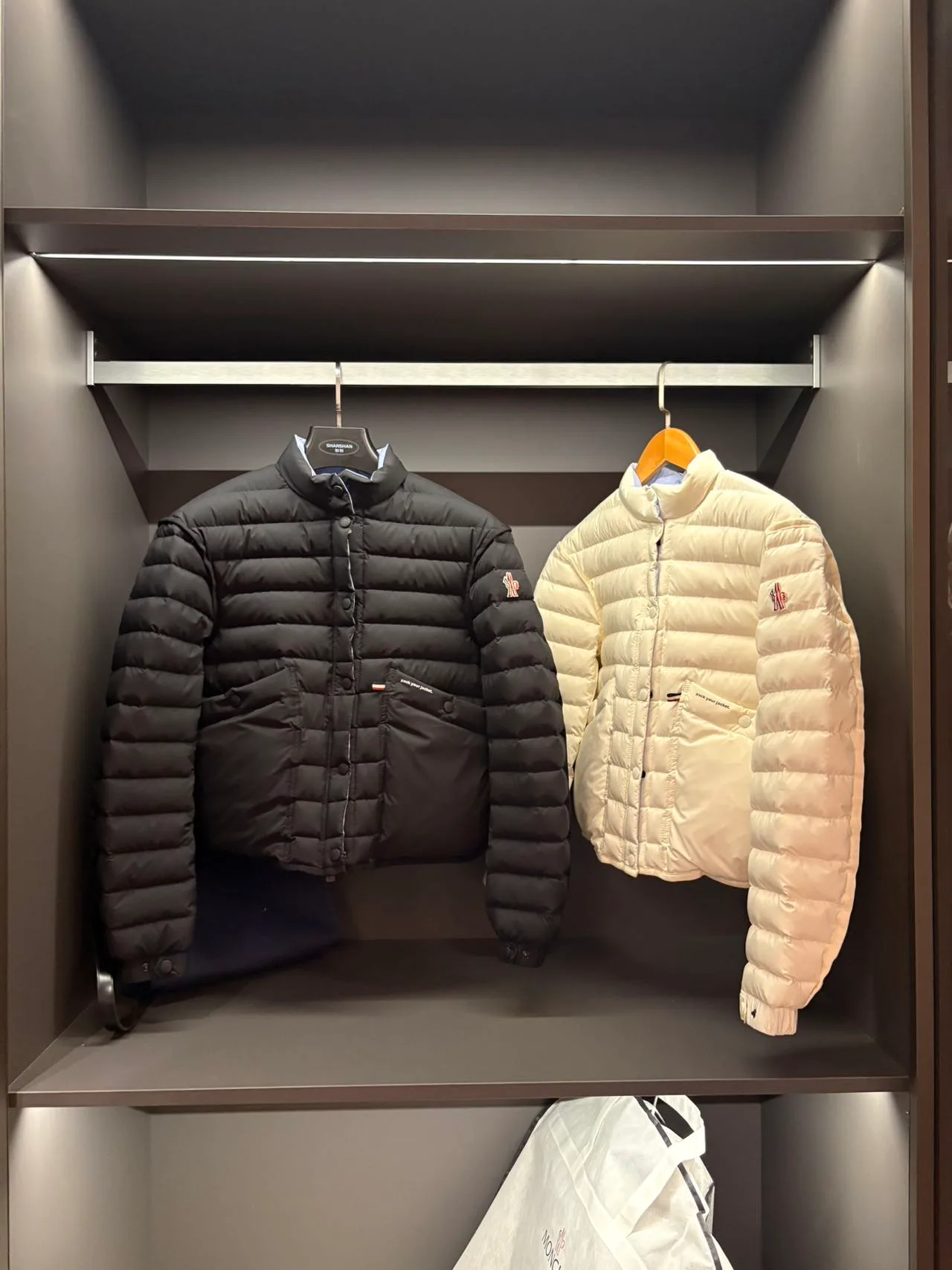 Men's Jackets And Down Jackets MONCLER 18532463