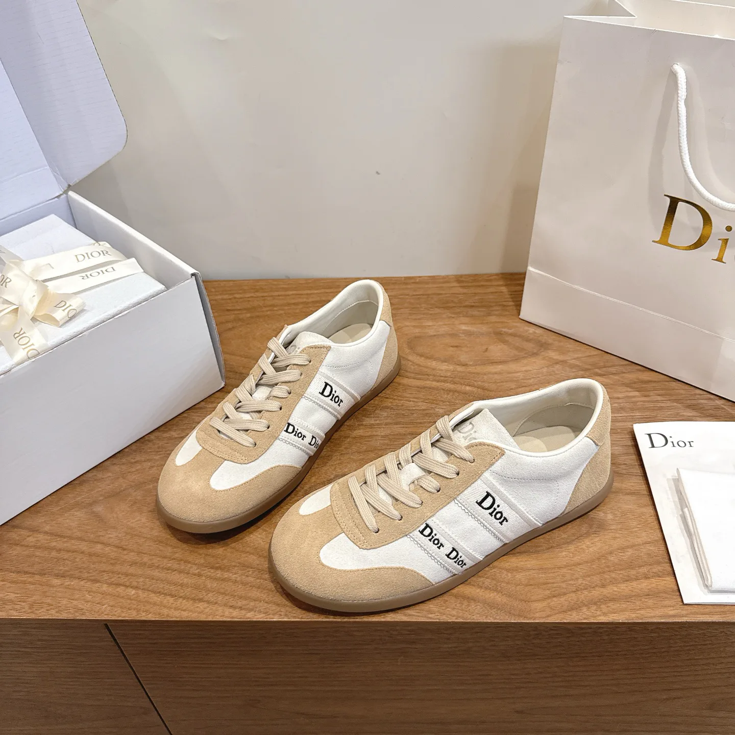 Women's Sneakers CHRISTIAN DIOR 17467318