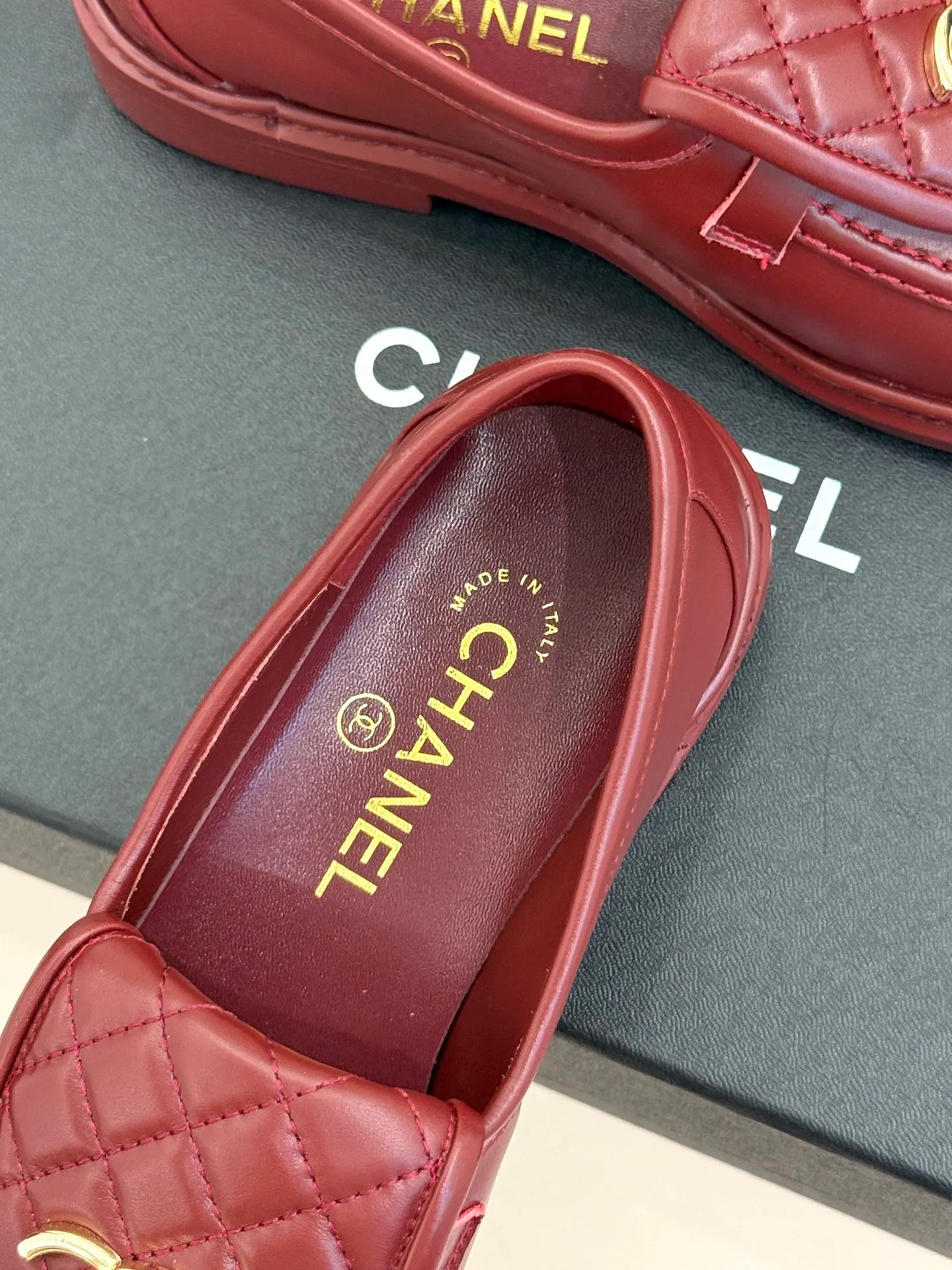 Women's Loafers And Moccasins CHANEL 17336074