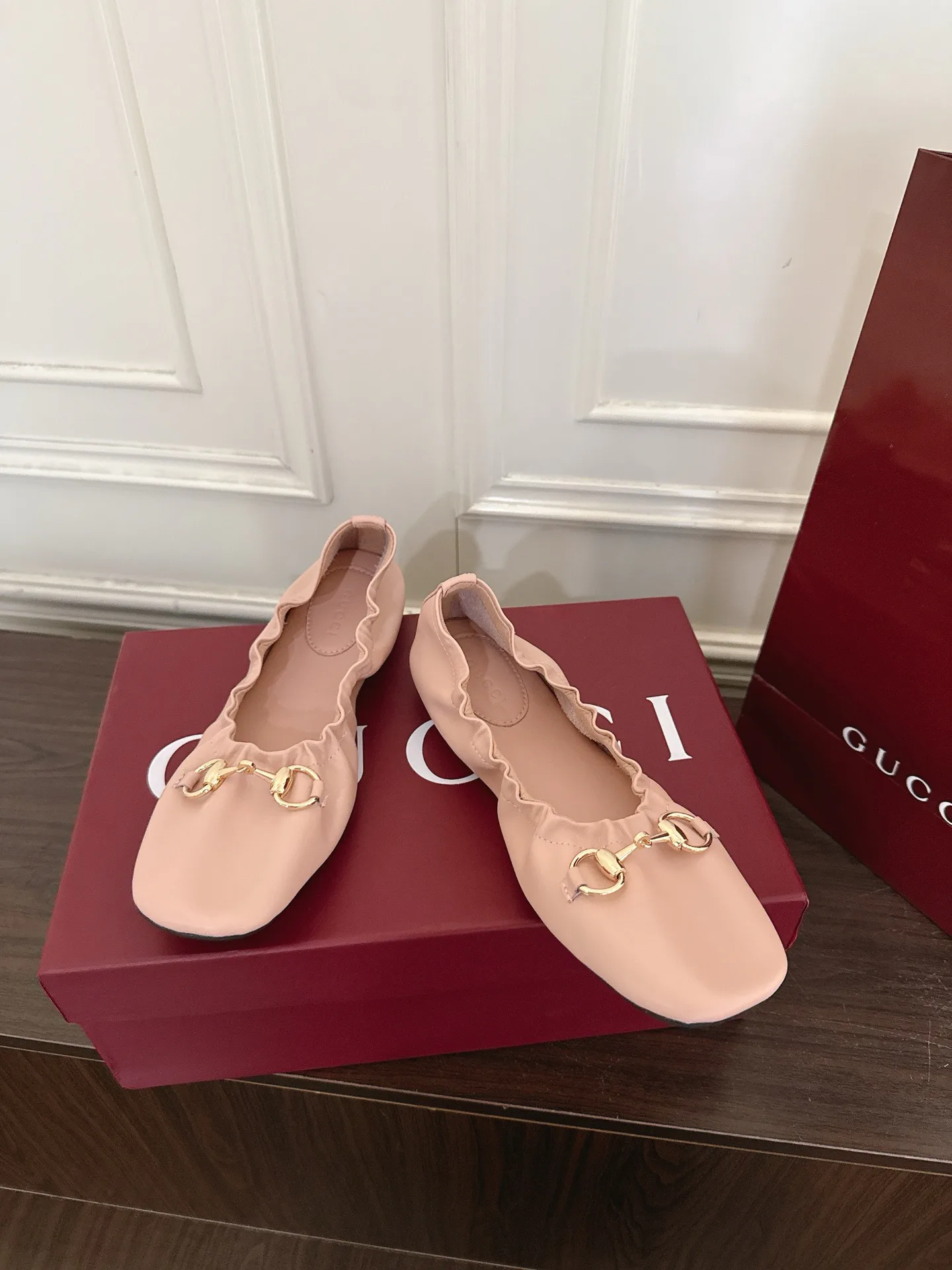 Women's Ballet Flats GUCCI 18135537