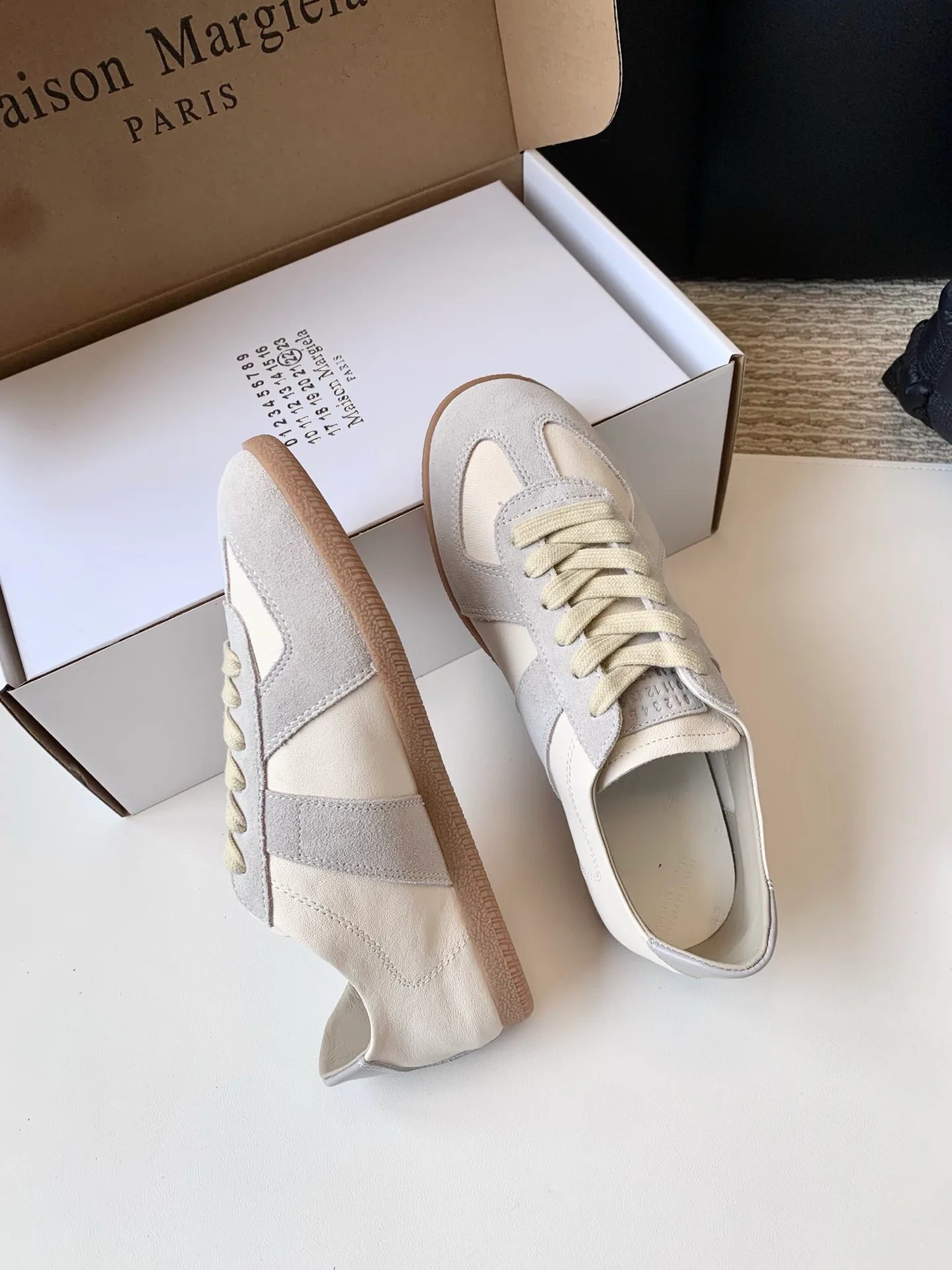 Women's Sneakers MAISON MARGIELA 17628616