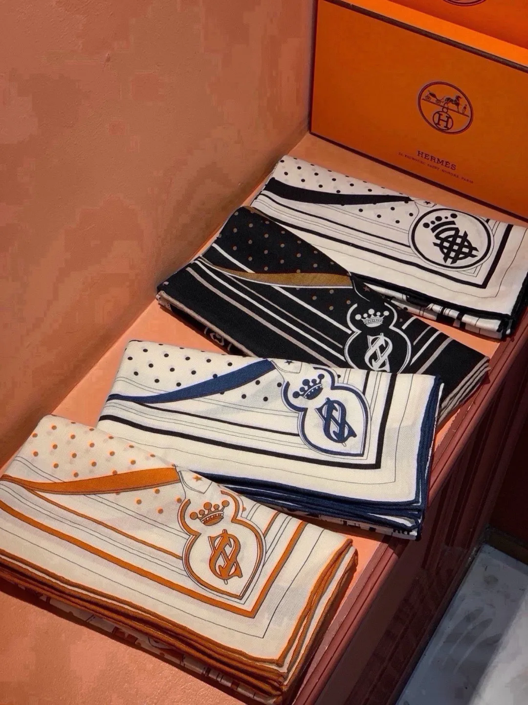 Silk Scarves HERMES 18322207