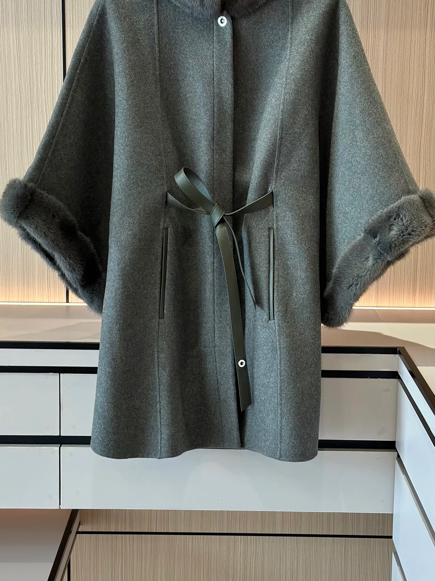 Women's Coats LORO PIANA 18197606