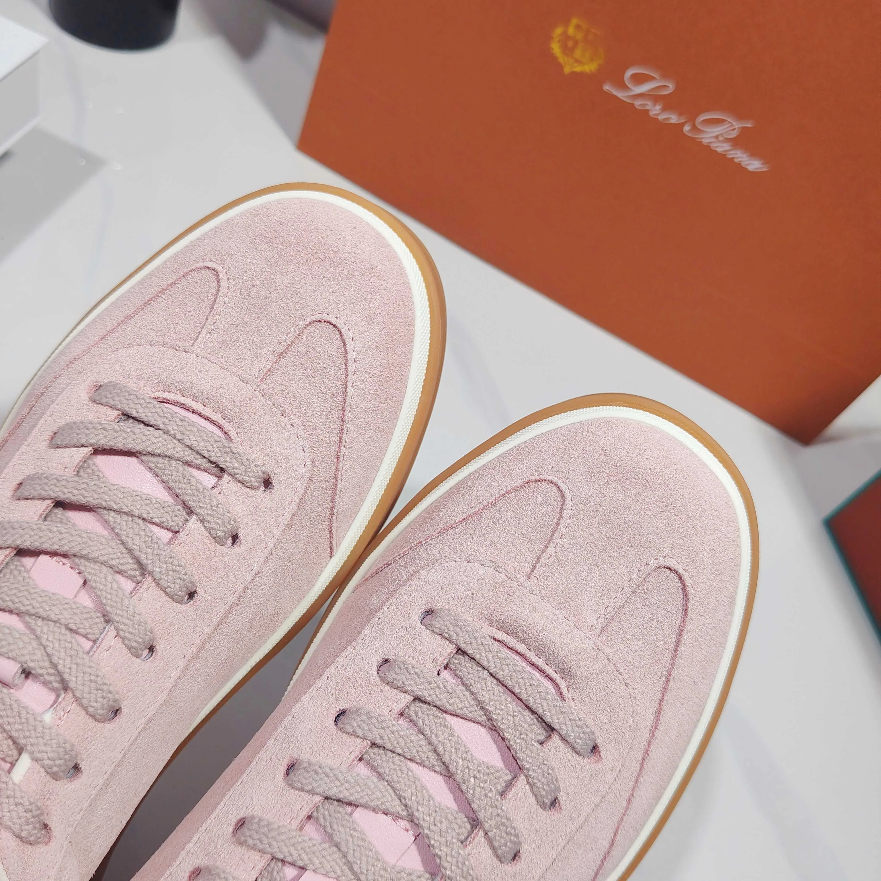 Women's Sneakers LORO PIANA 17961935
