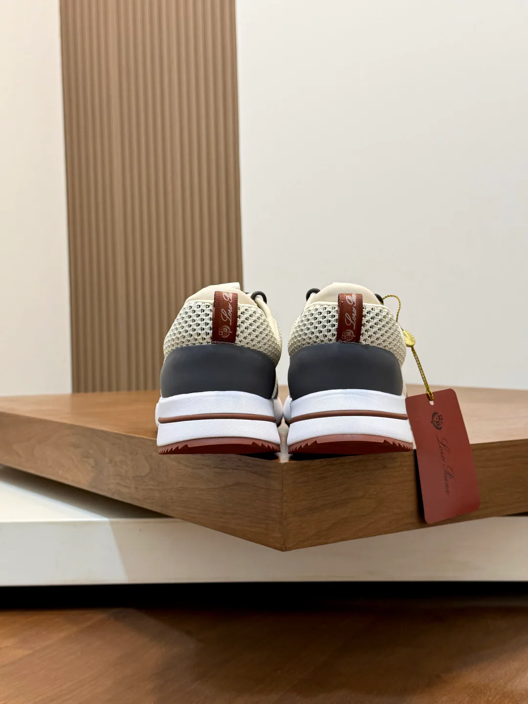 Men's Sneakers LORO PIANA 17830567
