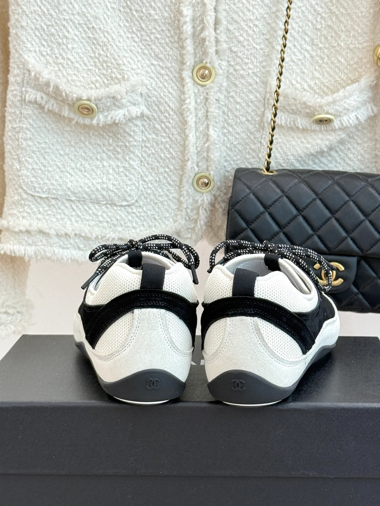 Women's Sneakers CHANEL 17025637