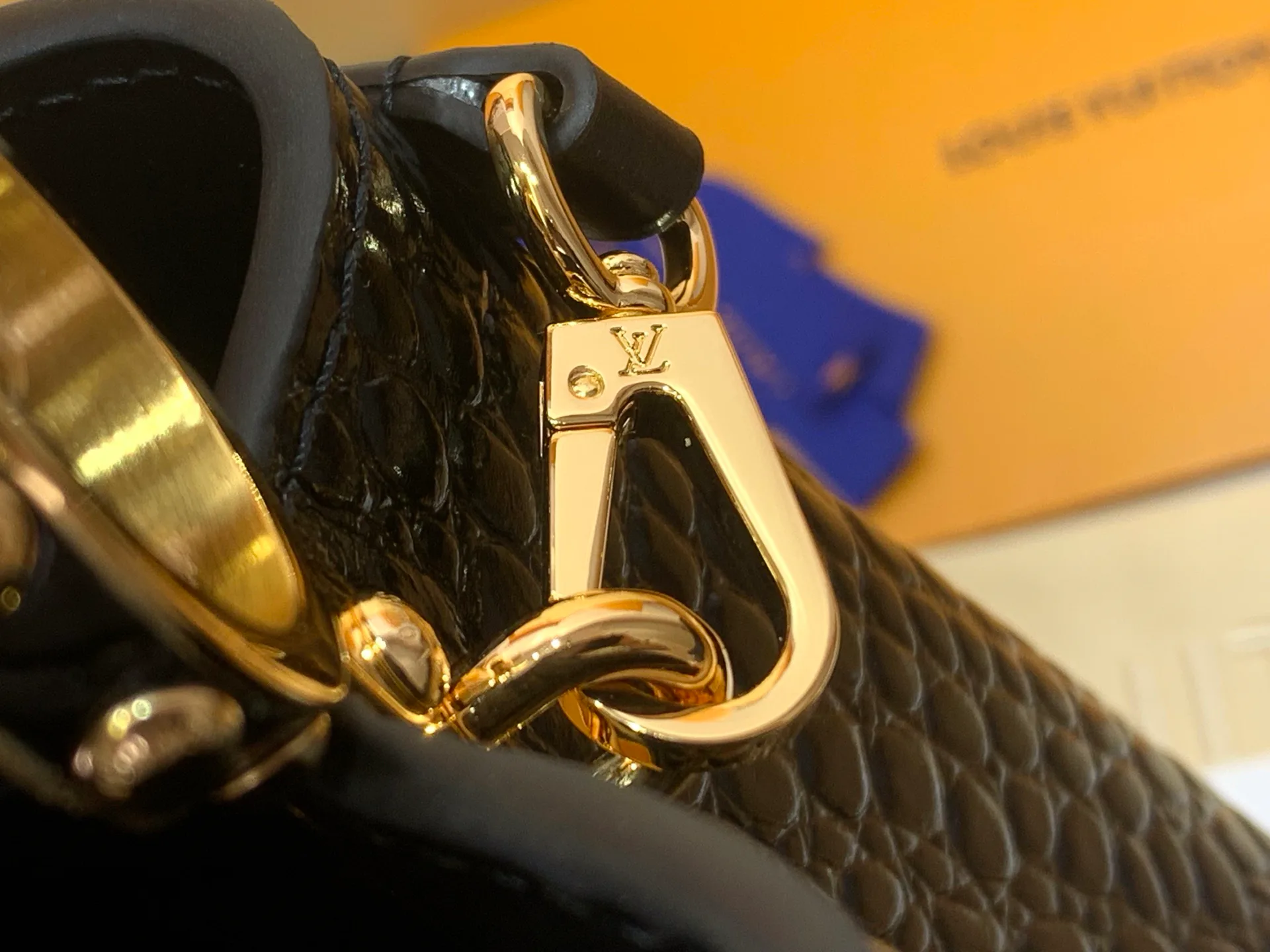 Women's Classic Handbags LOUIS VUITTON 17796555