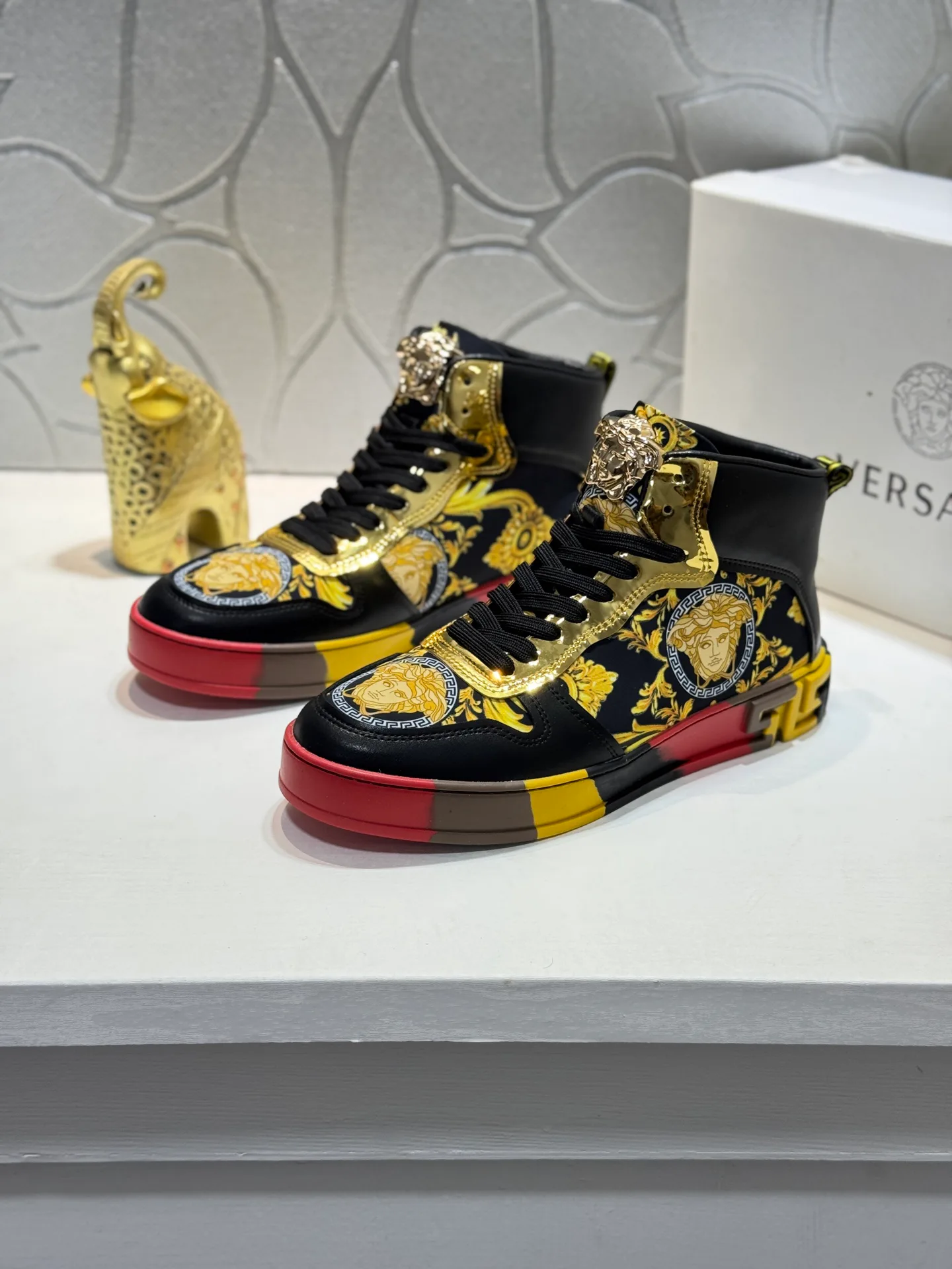 Men's Sneakers VERSACE 17934219