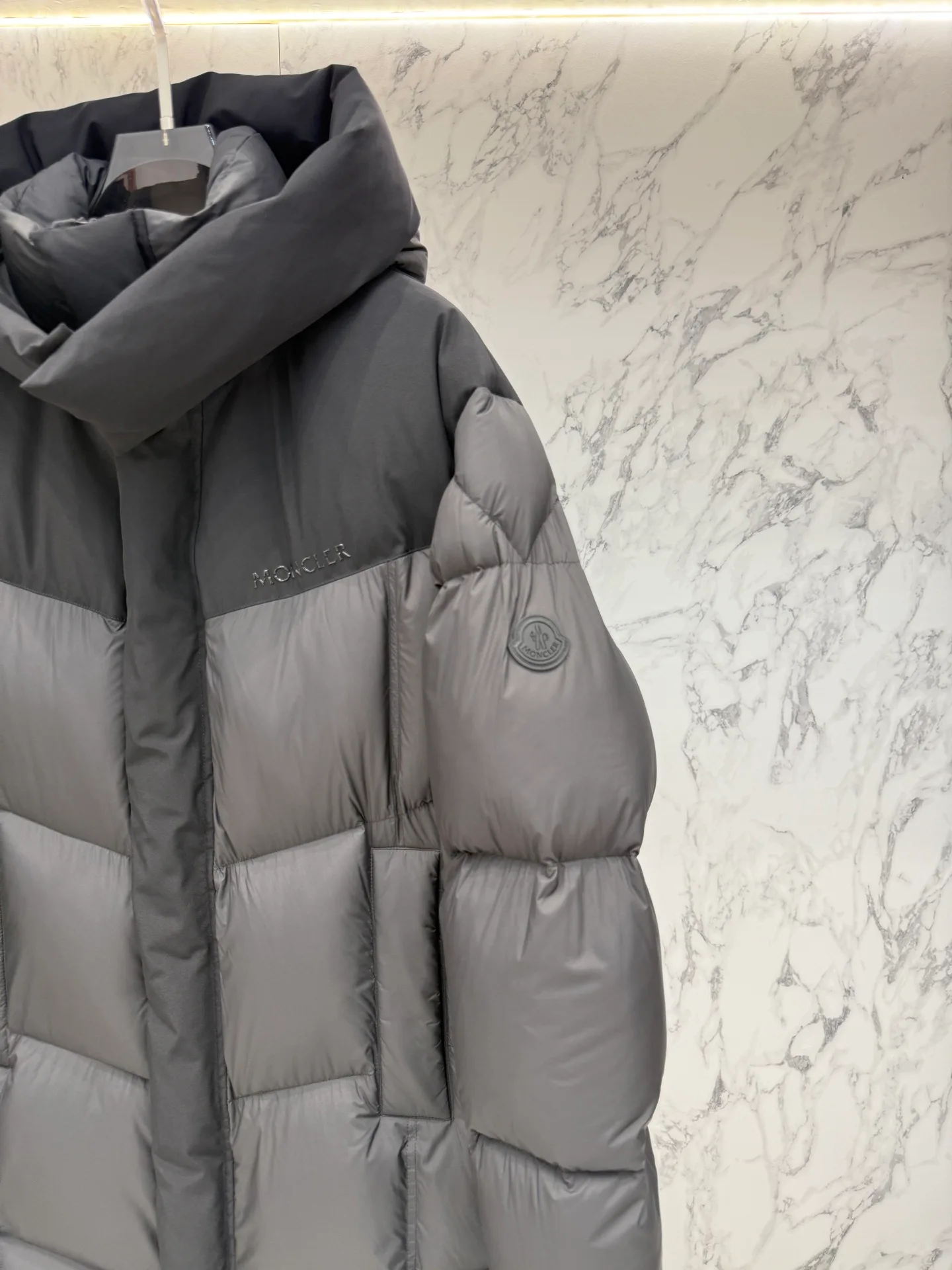 Men's Jackets And Down Jackets MONCLER 17886135