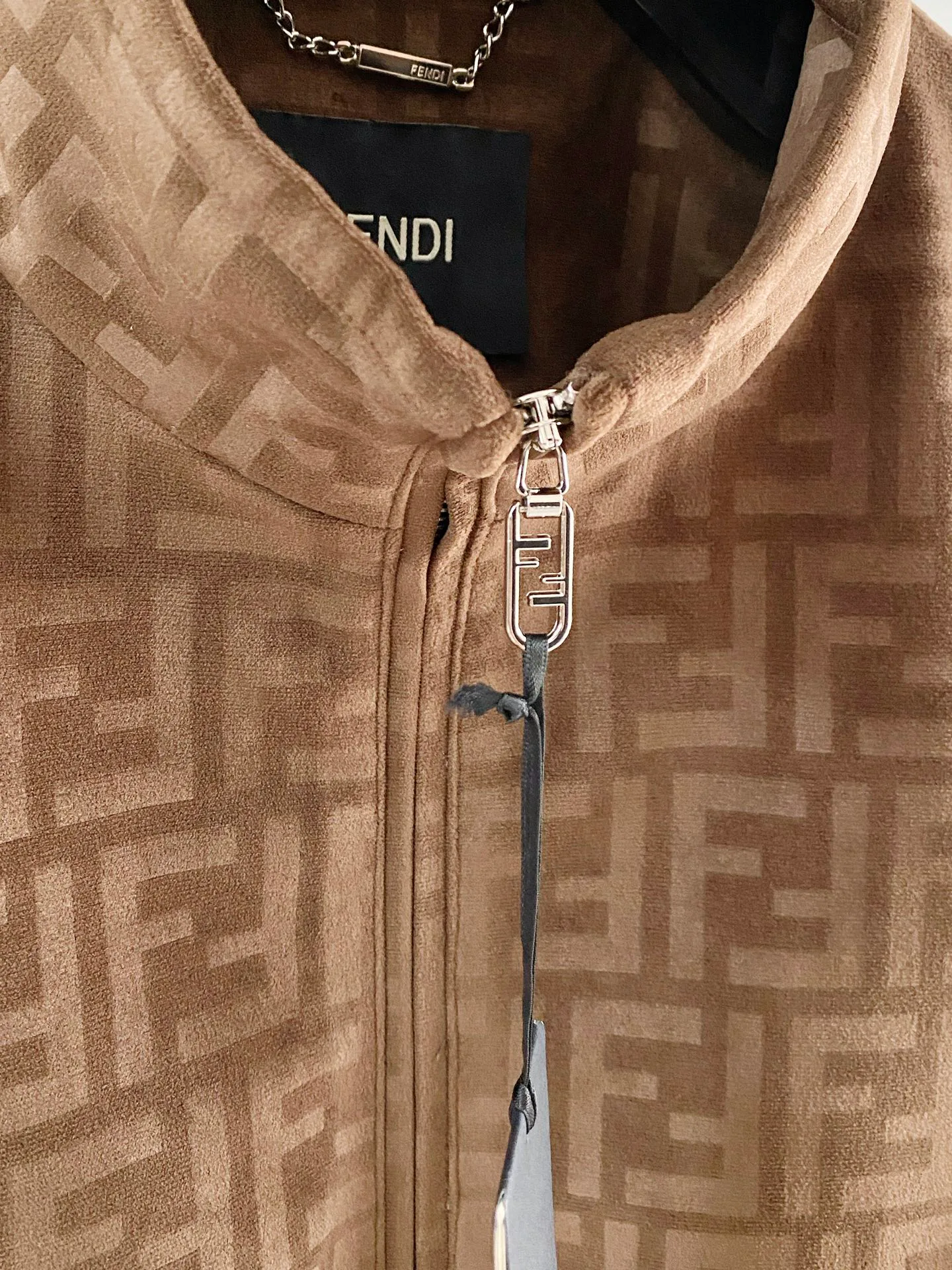 Куртки И Пуховики Мужские Fendi 18609311