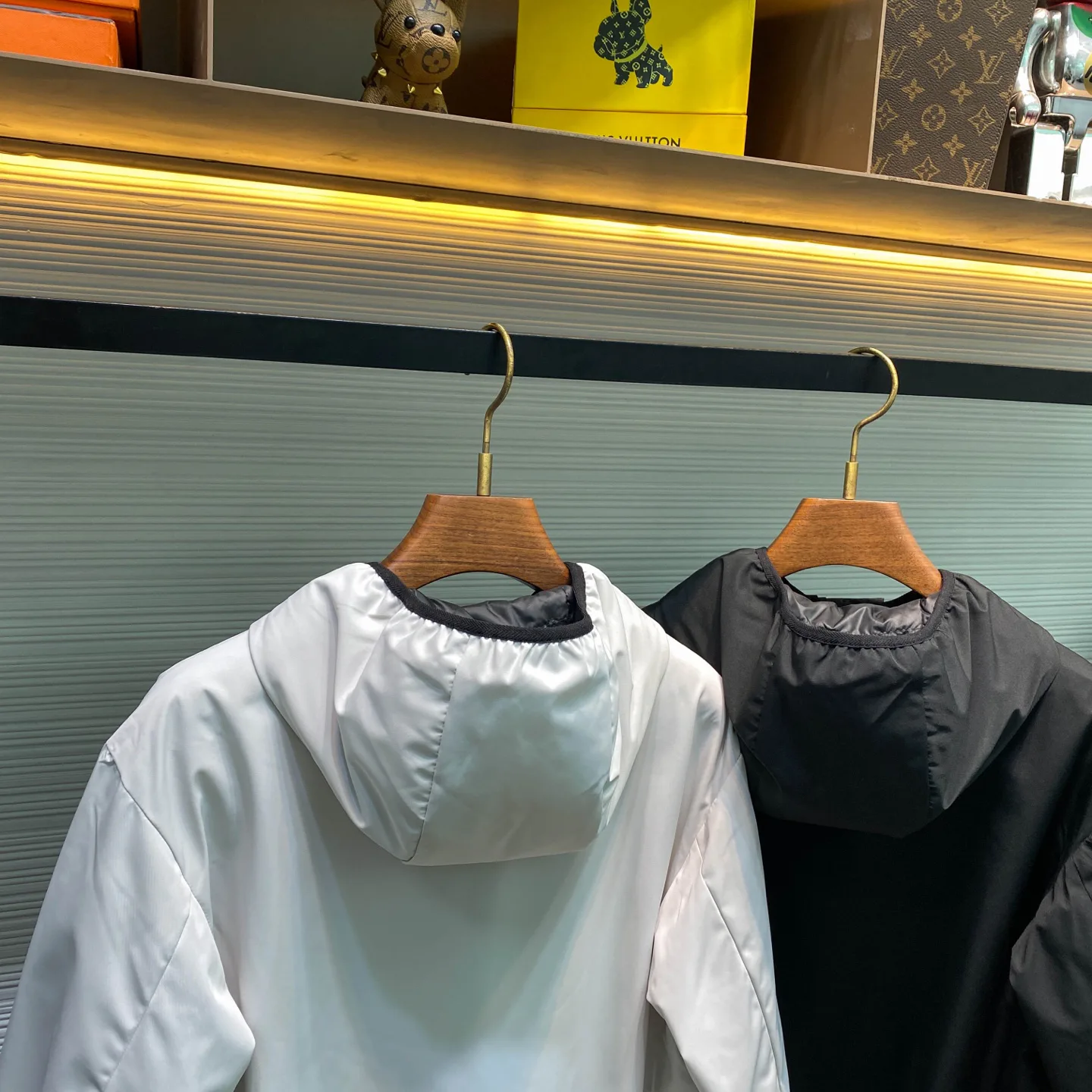 Куртки И Пуховики Мужские Moncler 18596768