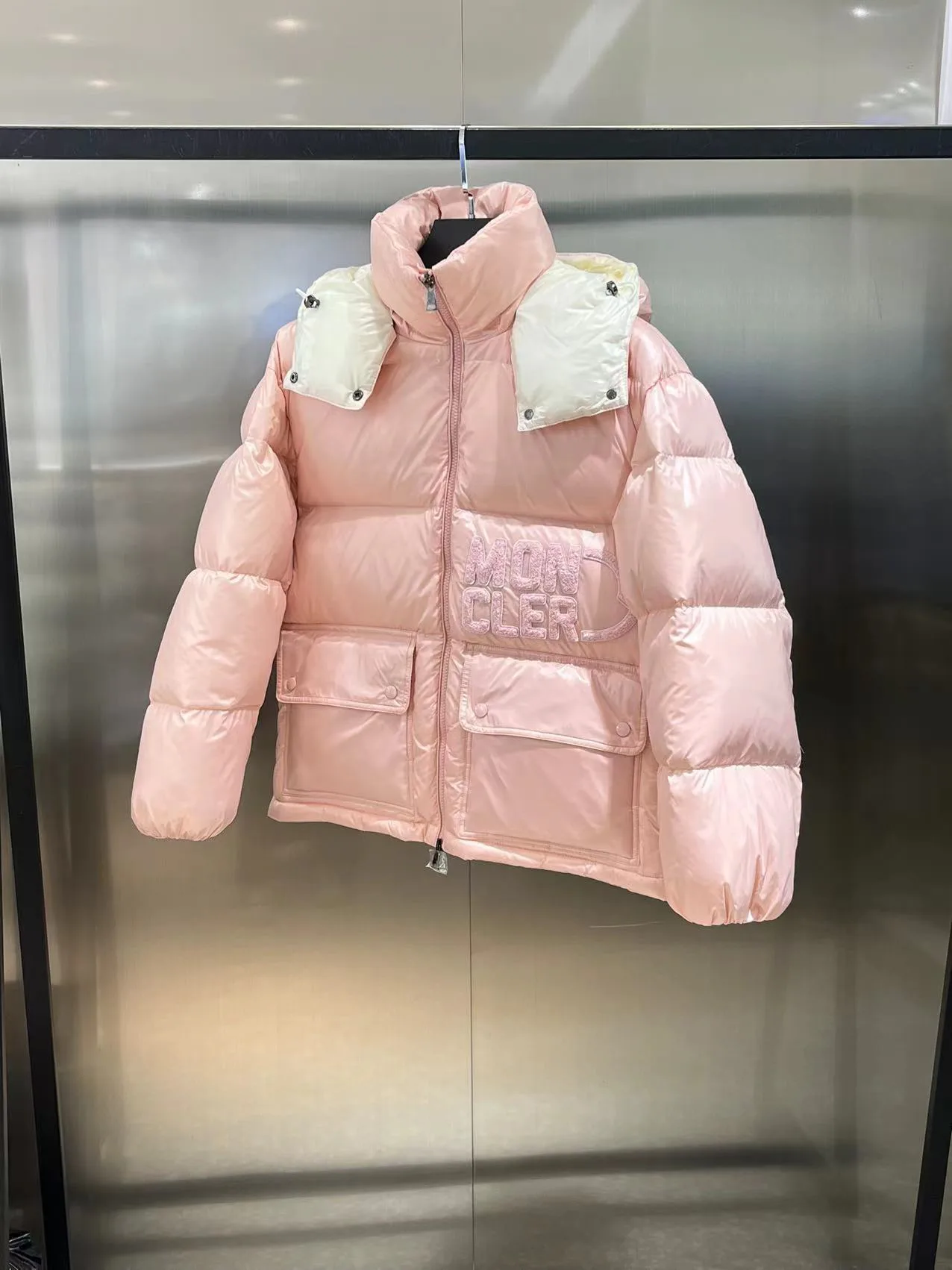Men's Jackets And Down Jackets MONCLER 18392255