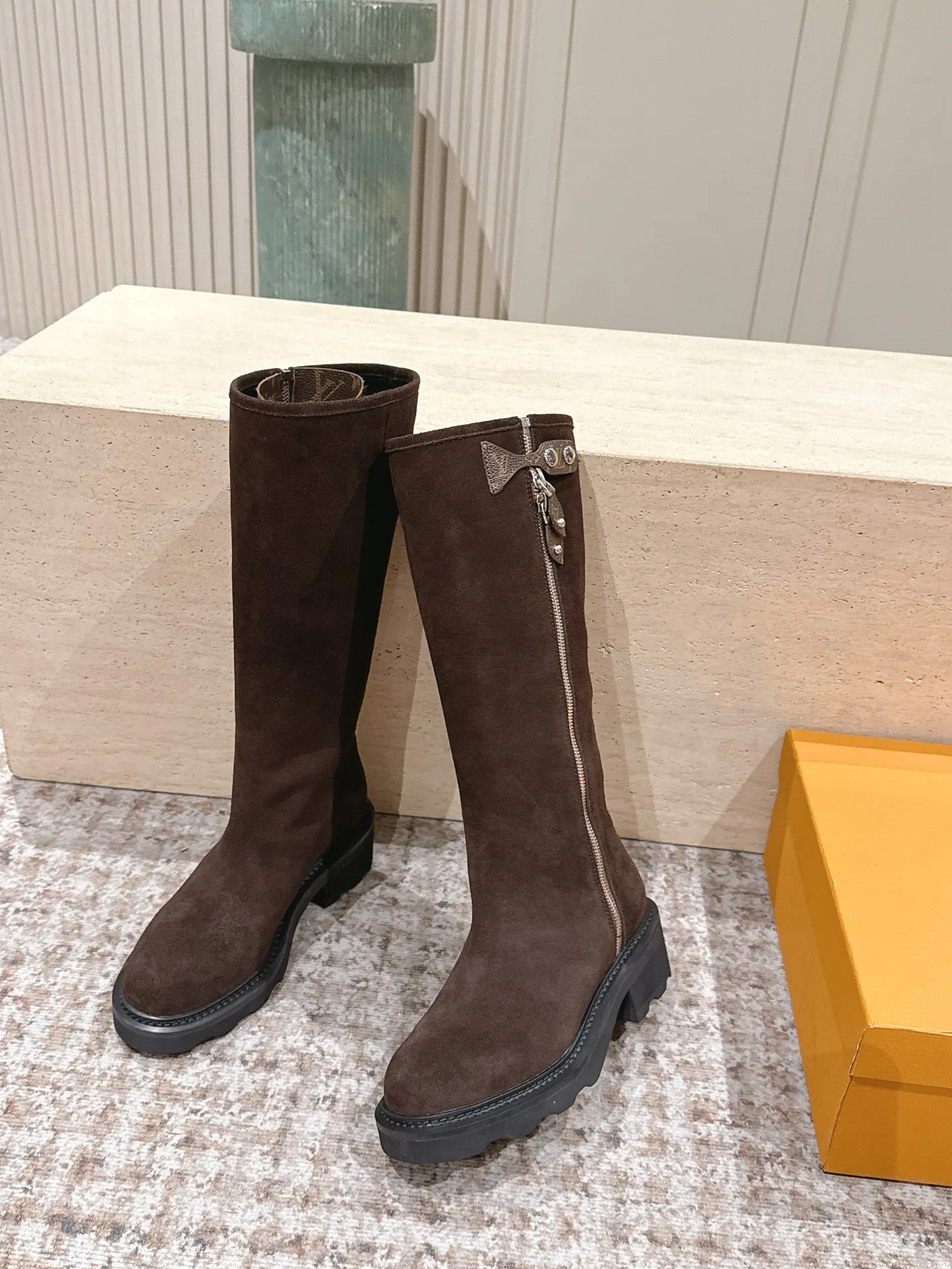 Women's Boots LOUIS VUITTON 18397753