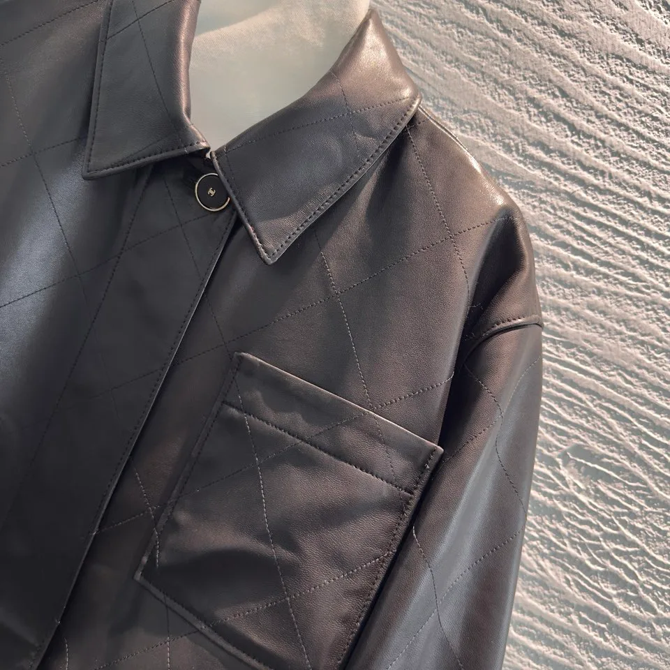 Women's Leather Jackets And Sheepskin Coats CHANEL 17302289
