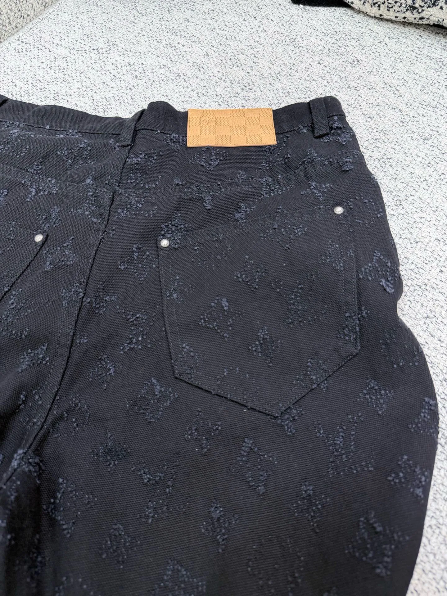 Men's Jeans LOUIS VUITTON 18243979
