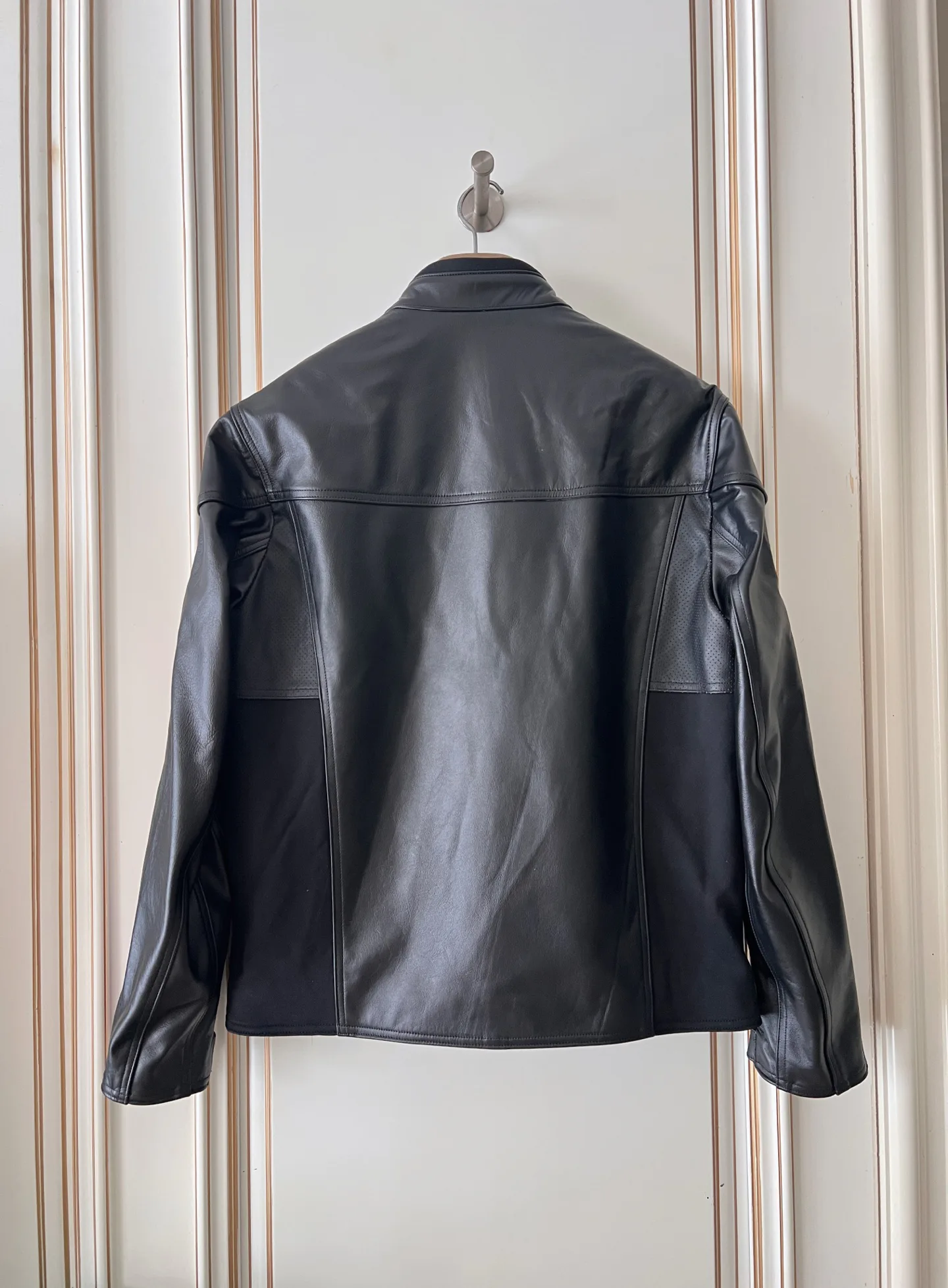 Women's Leather Jackets And Sheepskin Coats GUCCI 18408974
