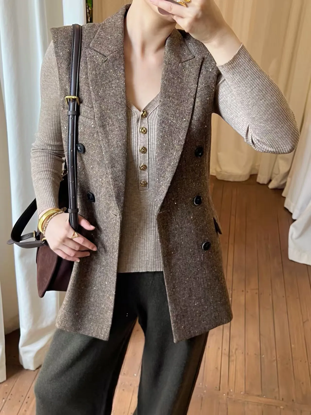 Women's Jumpers And Sweaters CHANEL 18321120