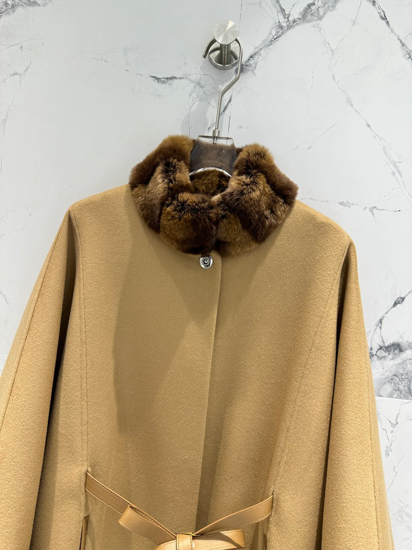 Women's Coats LORO PIANA 18513170