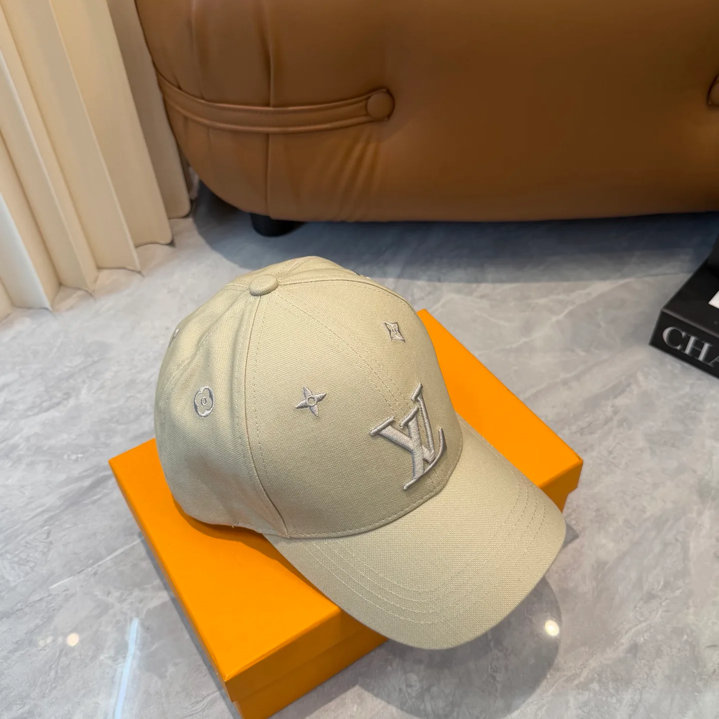 Hats LOUIS VUITTON 17467589