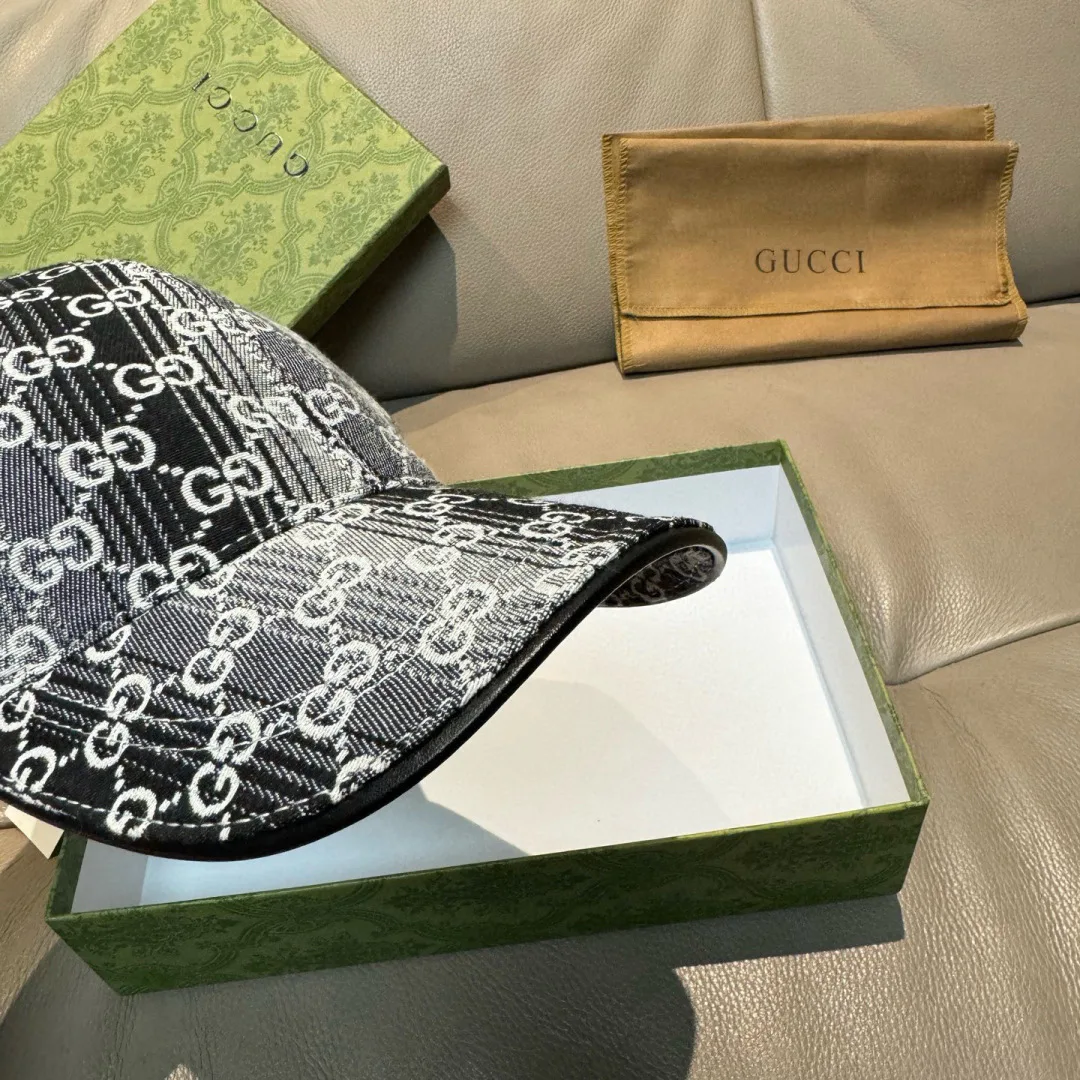 Hats GUCCI 18347047