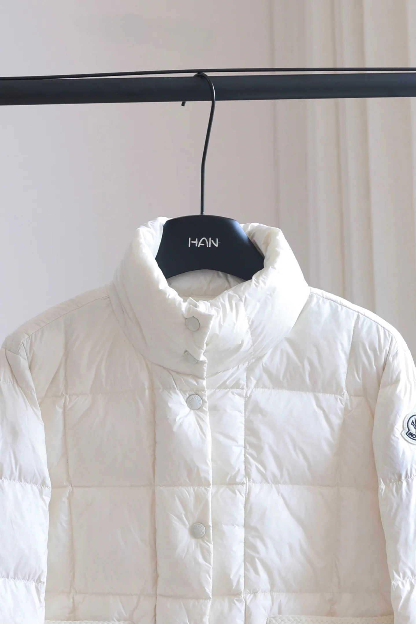 Women's Jackets And Down Jackets MONCLER 18184518