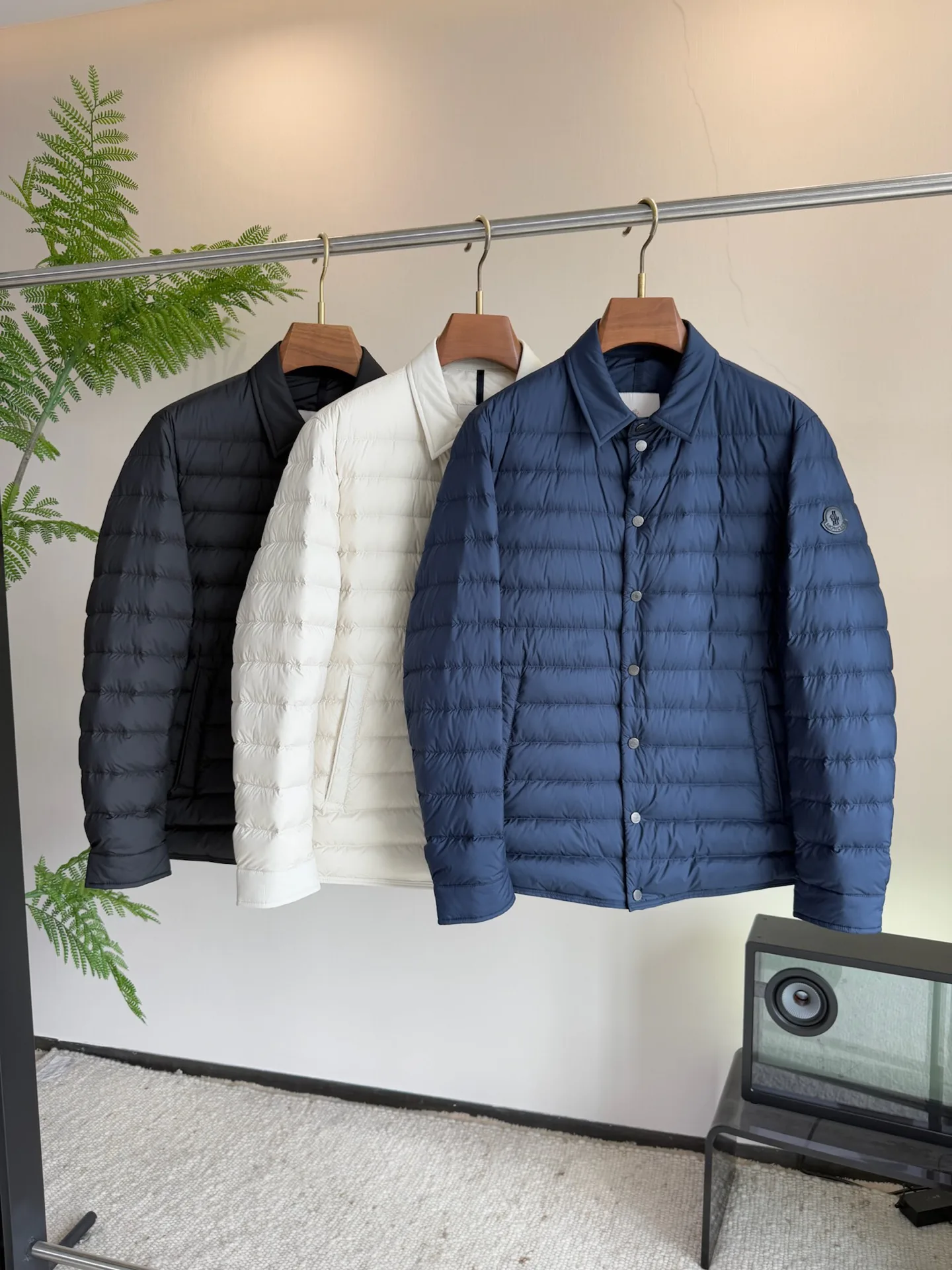 Men's Jackets And Down Jackets MONCLER 18084533