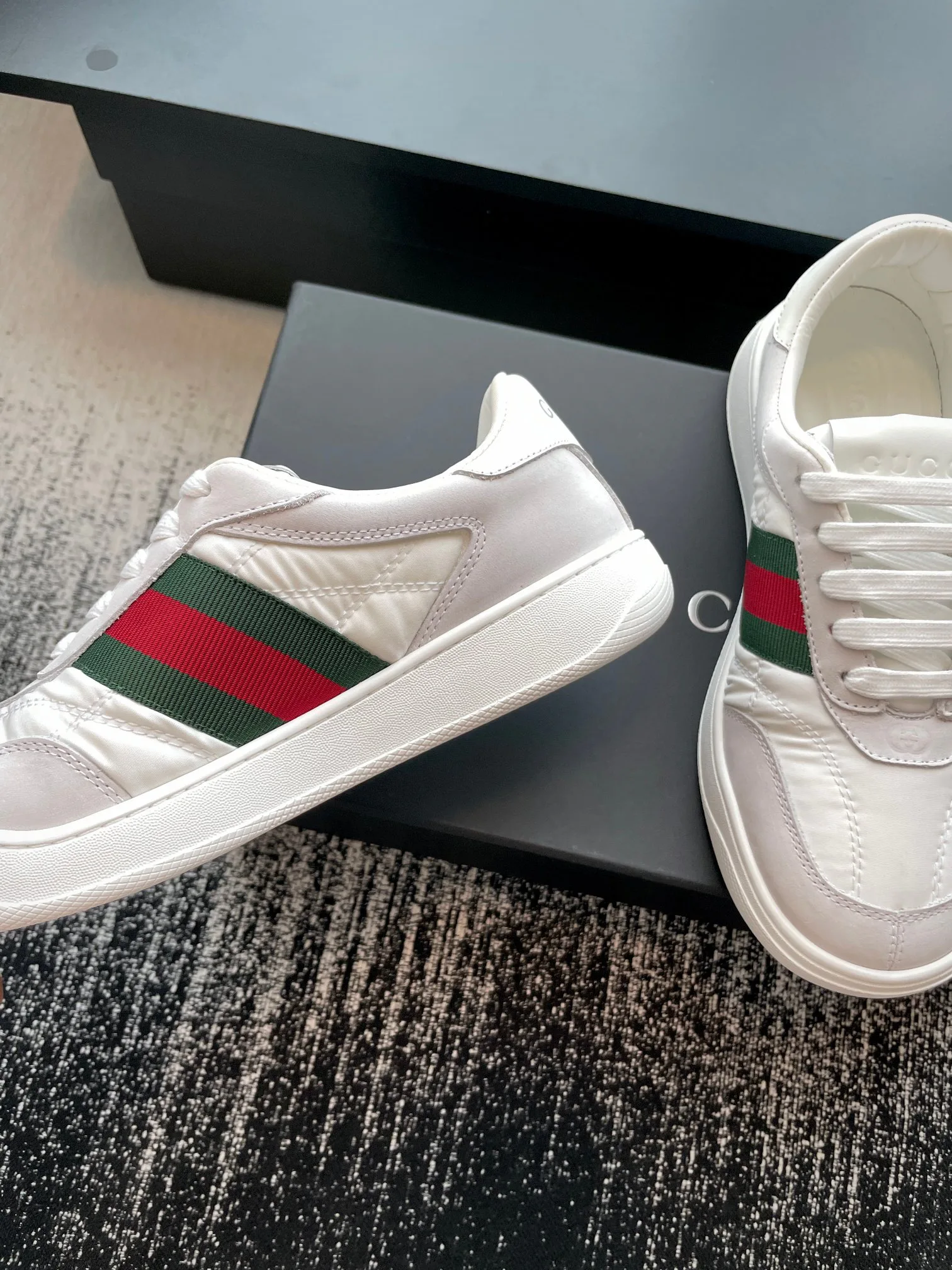 Women's Sneakers GUCCI 18447991