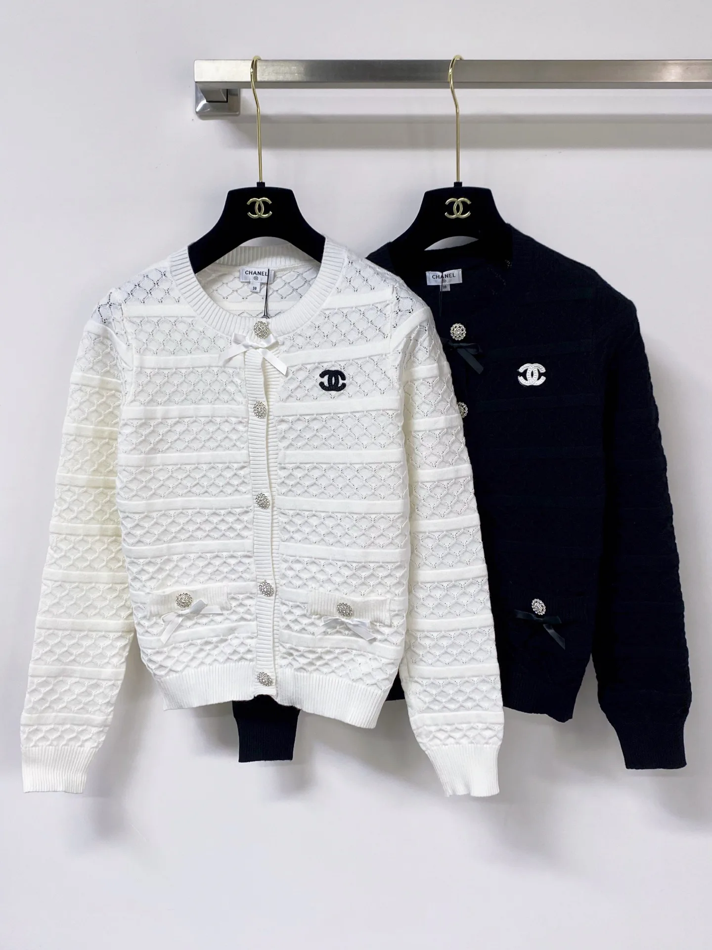 Women's Jumpers And Sweaters CHANEL 18150598