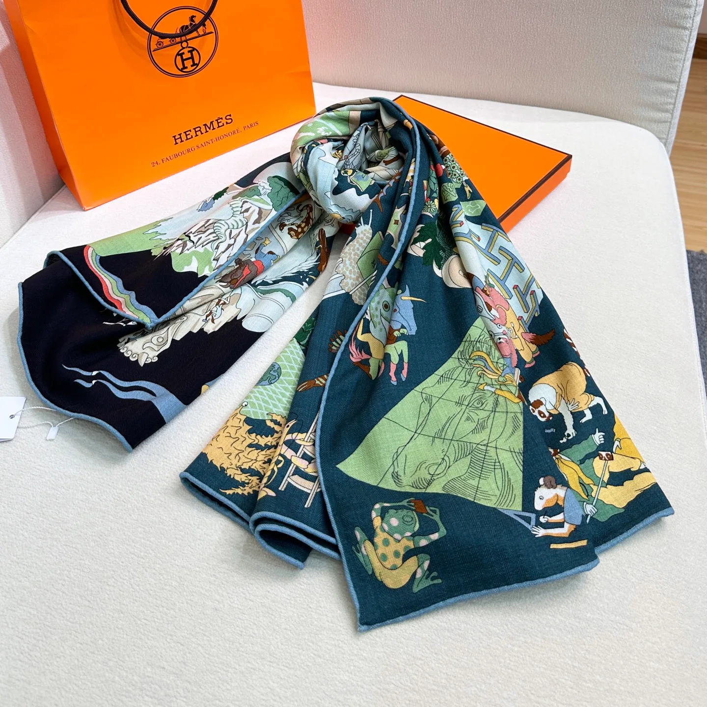 Silk Scarves HERMES 18501123