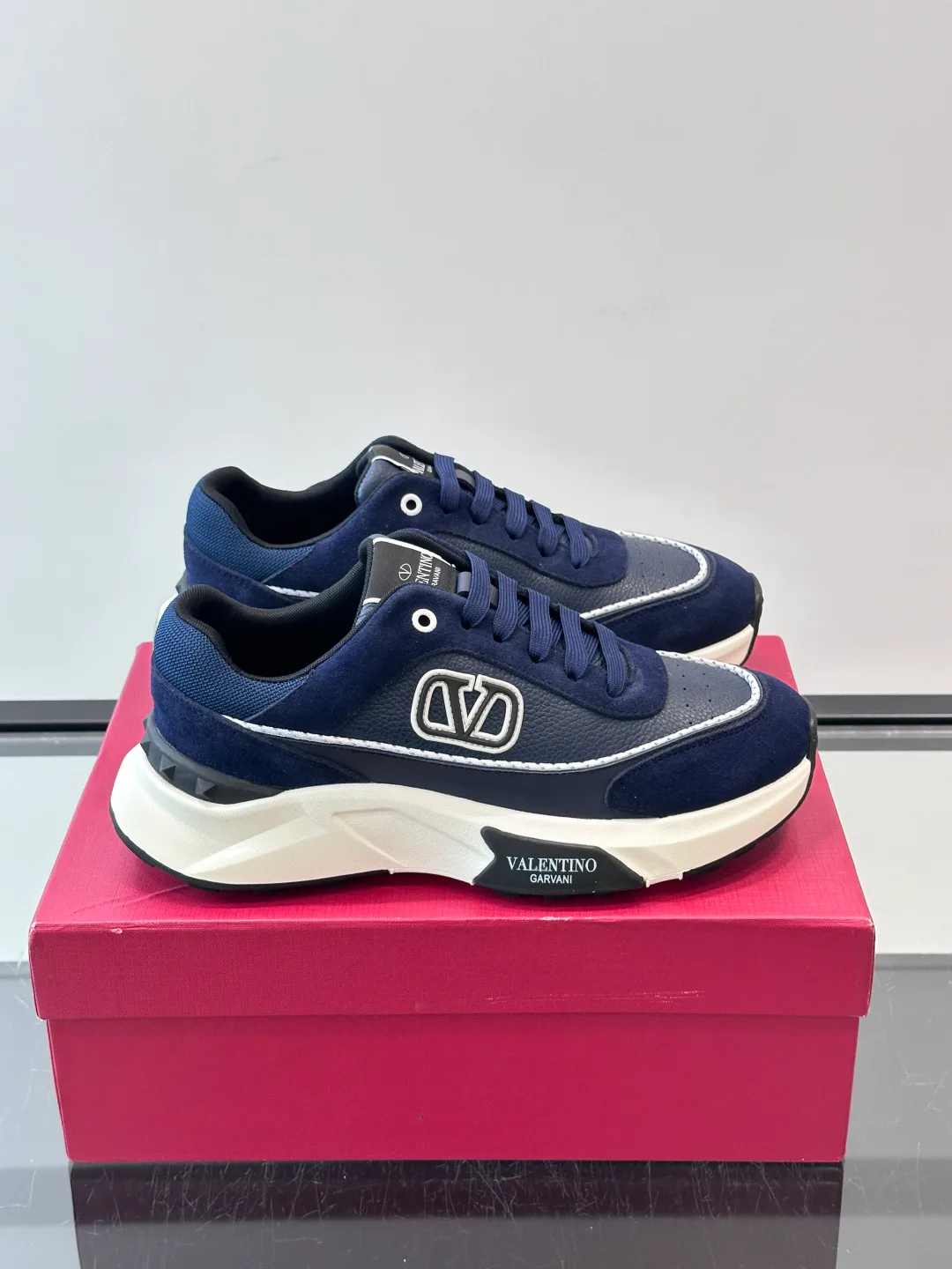 Men's Sneakers VALENTINO 18500688