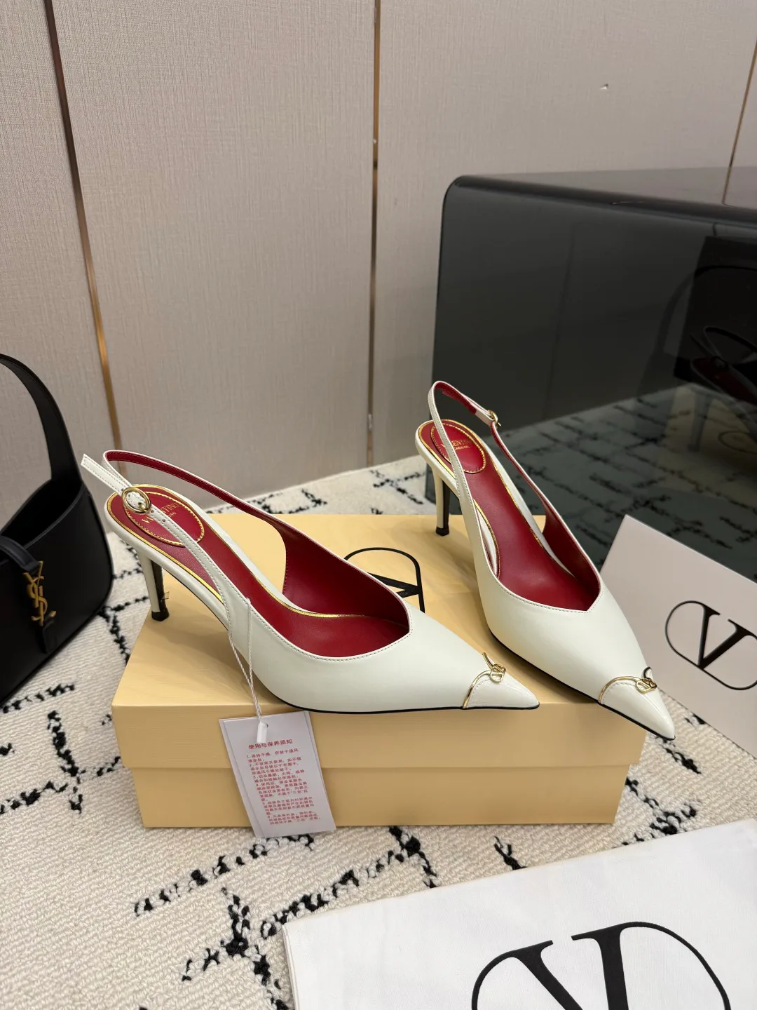 Women's Heels VALENTINO 18025153