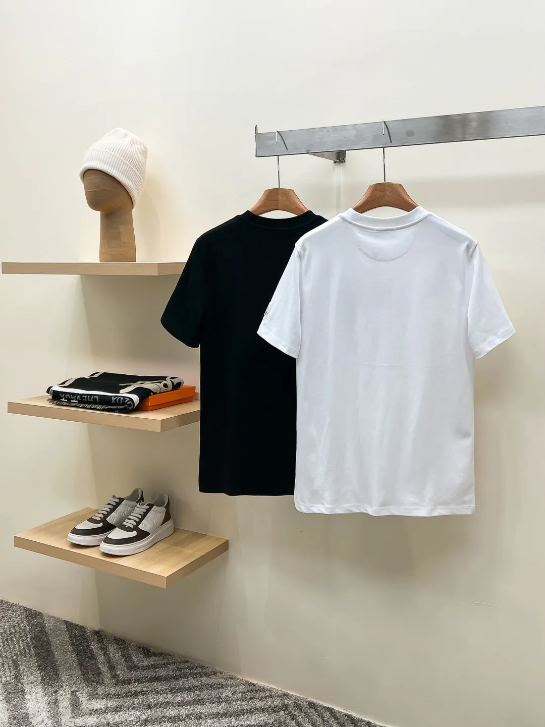 Men's T-Shirts MONCLER 18499396